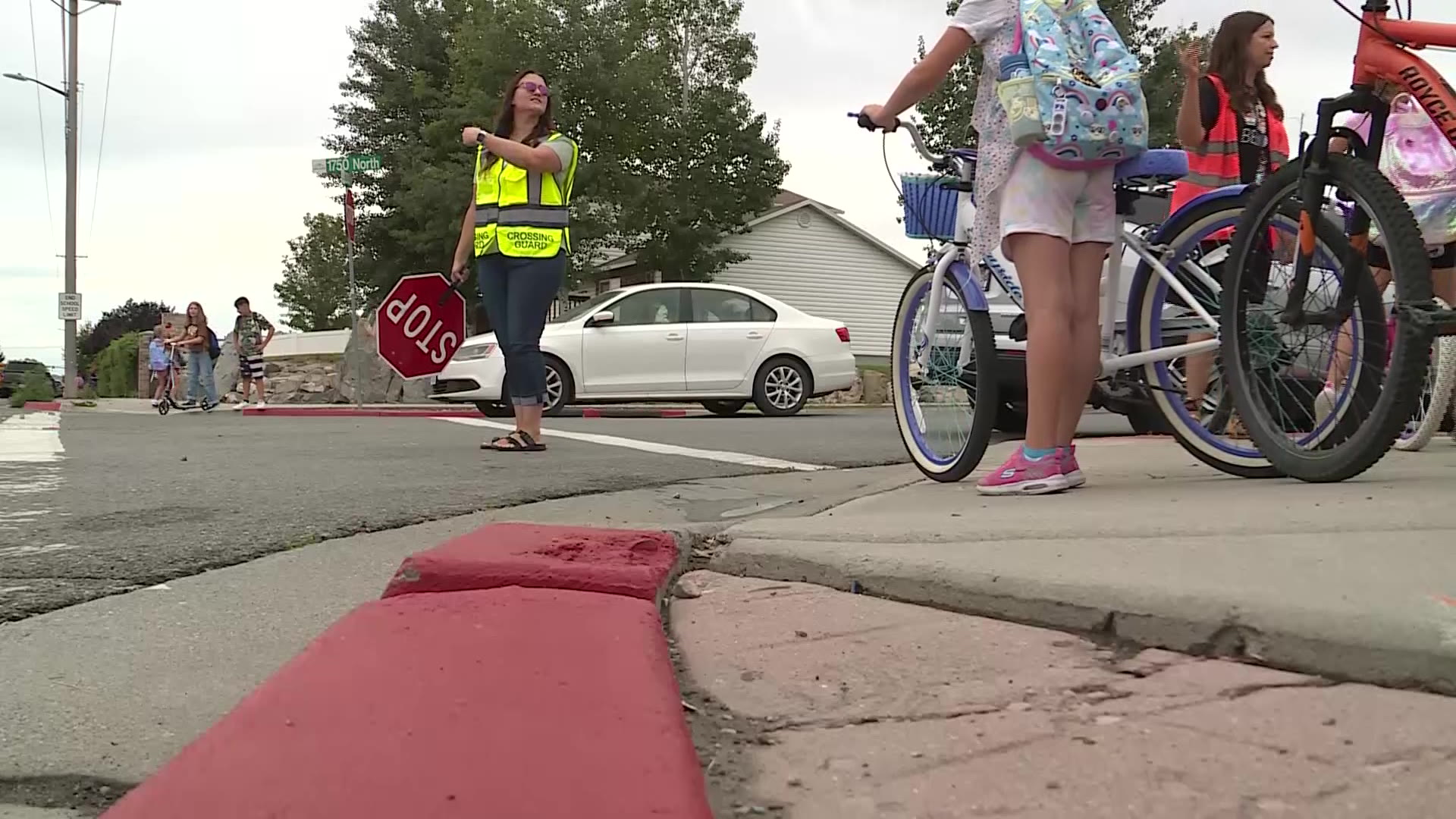 Utah crossing guard shortage poses serious safety risk for students