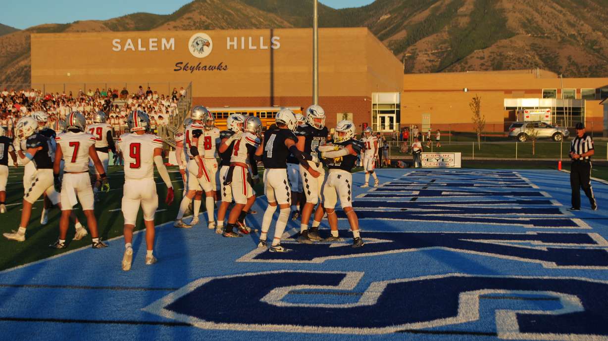 Salem Hills running back Roper Kay scores first touchdown of the night resulting in a 16-13 win over Spanish Fork on Sep. 15, 2023.