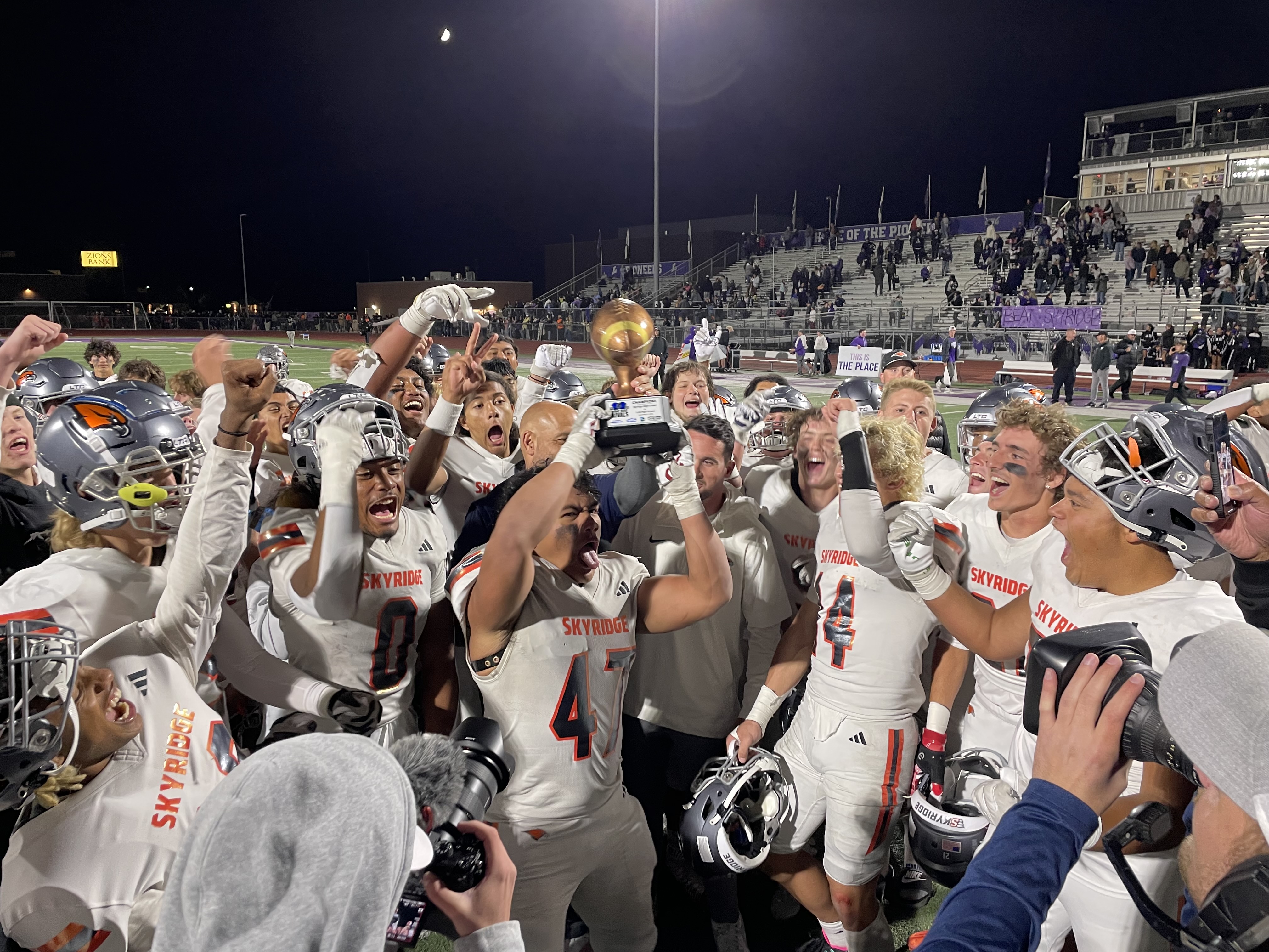 Skyridge bests Lehi 35-17 in crosstown rivalry clash