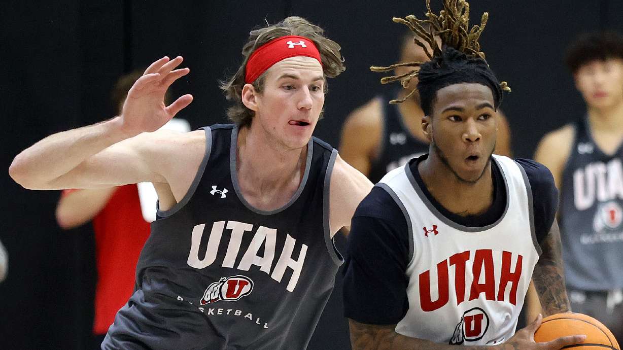 Branden Carlson and Deivon Smith practice with the Utah Runnin’ Utes at the Jon M. and Karen Huntsman Basketball Facility in Salt Lake City on Tuesday, Sept. 26, 2023.