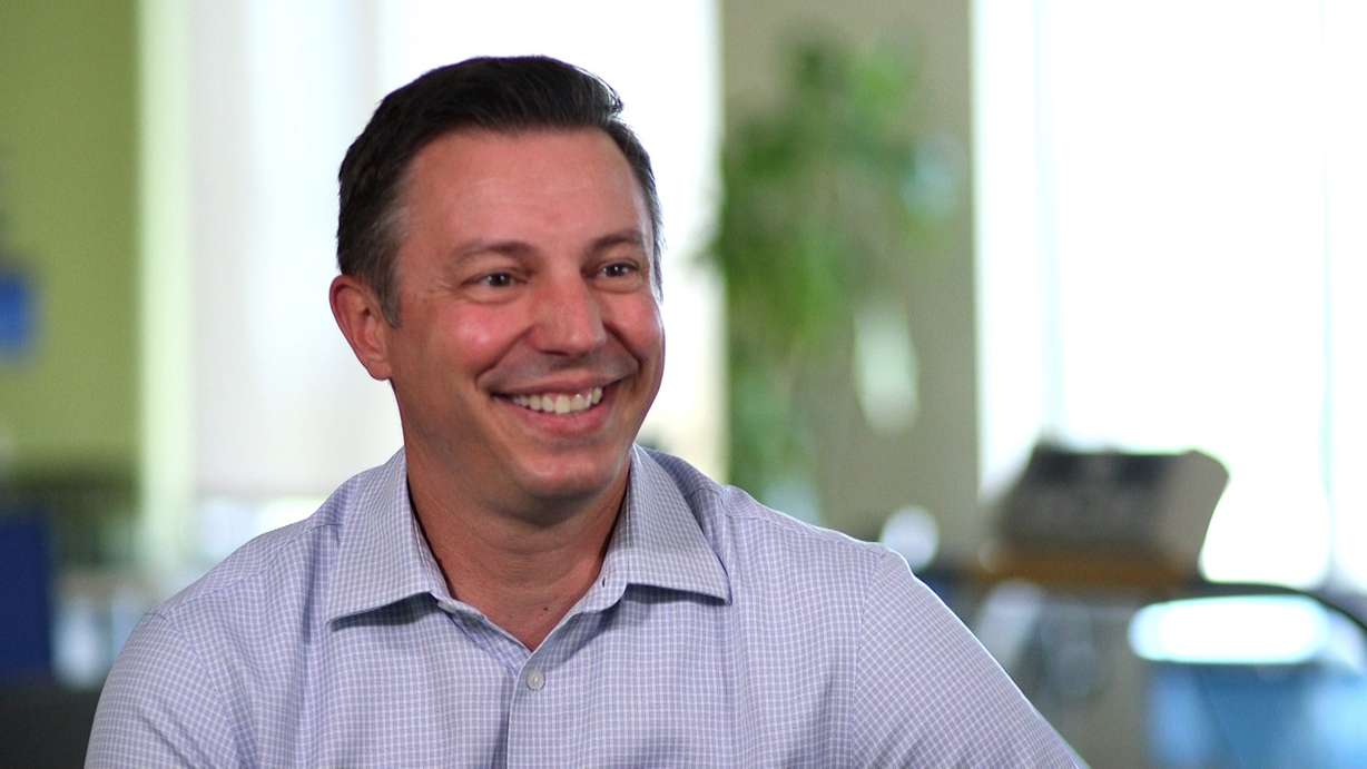 Dr. Jake Vigil, medizinischer Direktor des Live Well Center von Intermountain Health, sagt, dass es Faktoren gibt, die es bei der Wahl der besten Trainingszeiten zu berücksichtigen gilt.