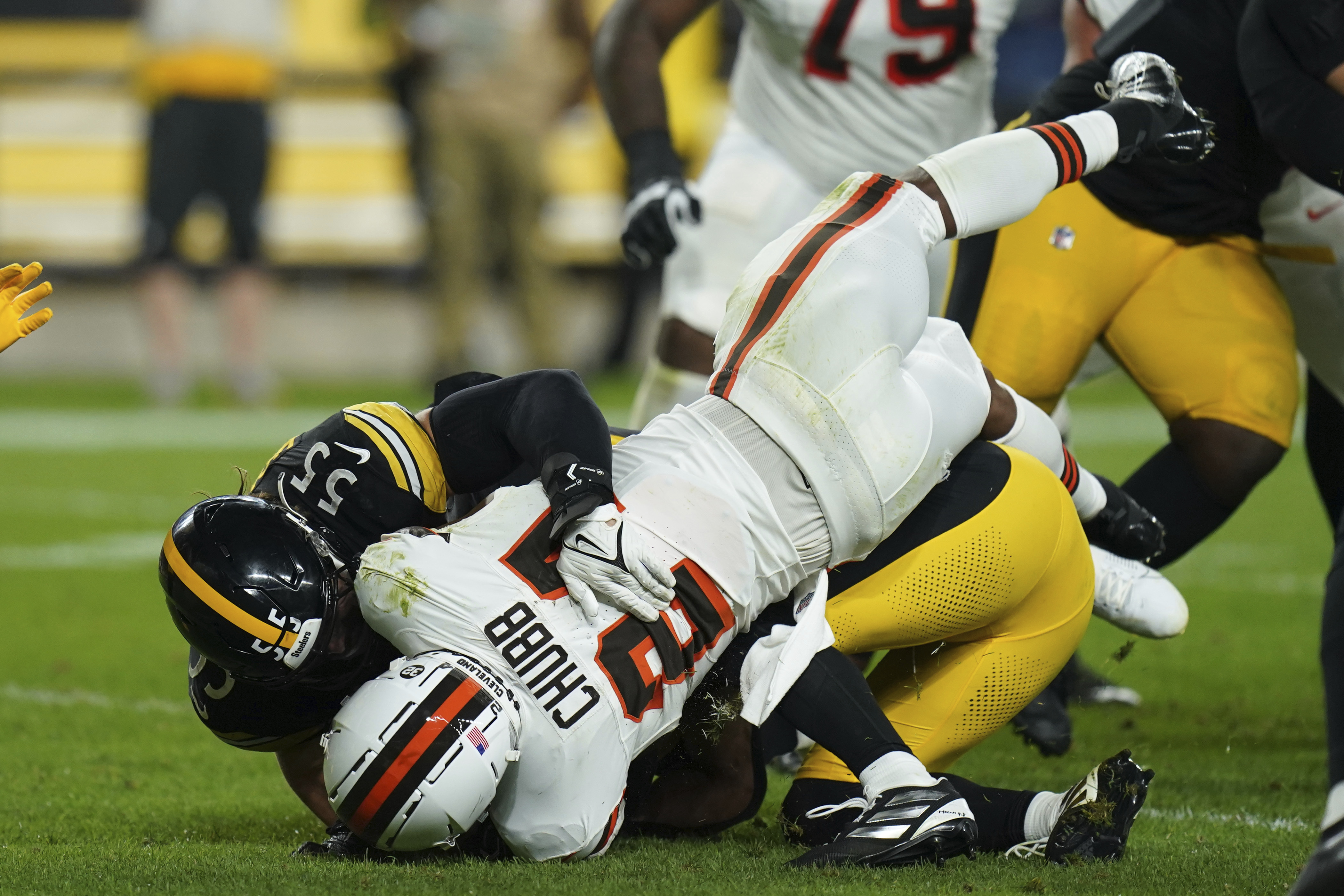 Browns star RB Nick Chubb undergoes knee surgery, will need 2nd