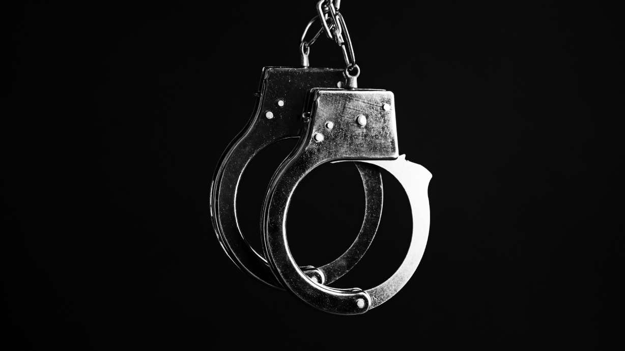 A man with a full extradition warrant to Arizona was arrested in southern Utah over the weekend following an hours-long standoff.