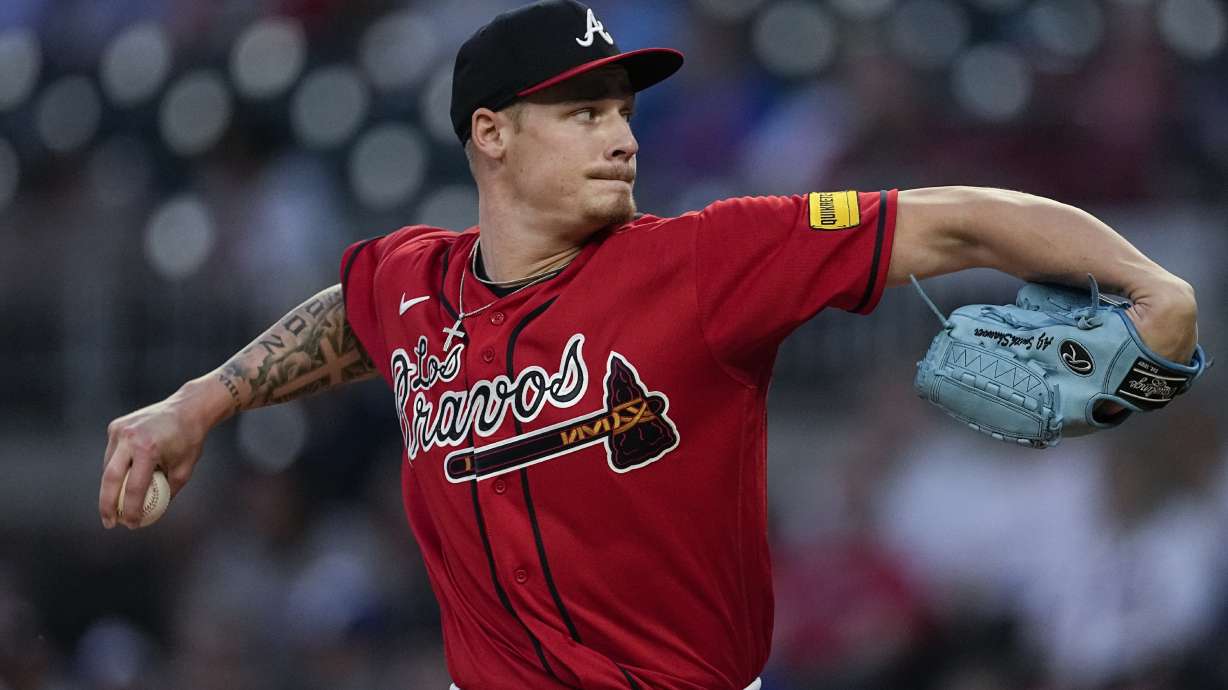 Atlanta Braves starting pitcher A.J. Smith-Shawver works against the Chicago Cubs in the first inning of a baseball game, Thursday, Sept. 28, 2023, in Atlanta.