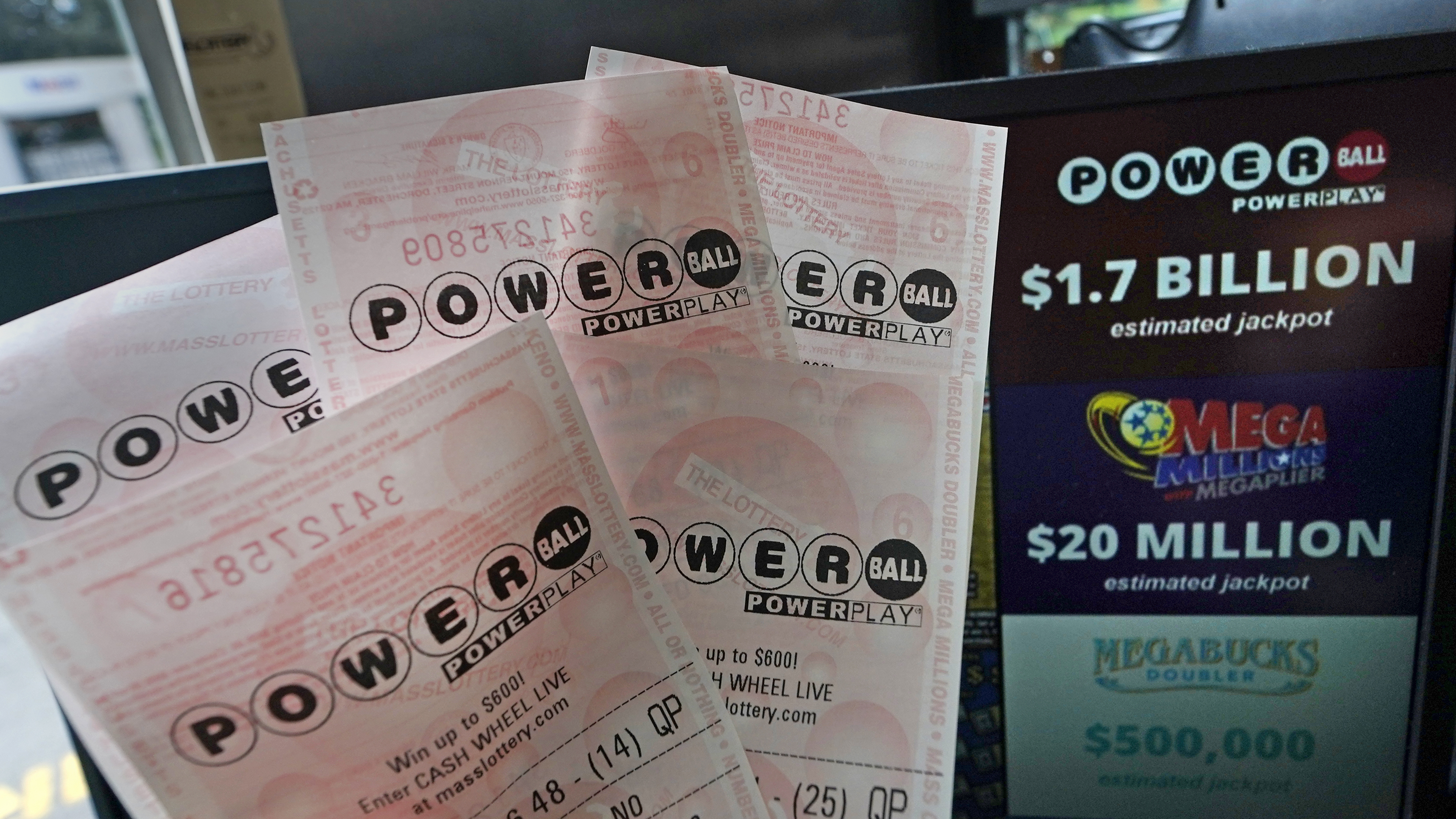 After 35 straight drawings without a big winner, a player in California has won a $1.765 billion Powerball jackpot.