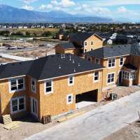 How does today's housing market look next to the 2006 housing bubble?