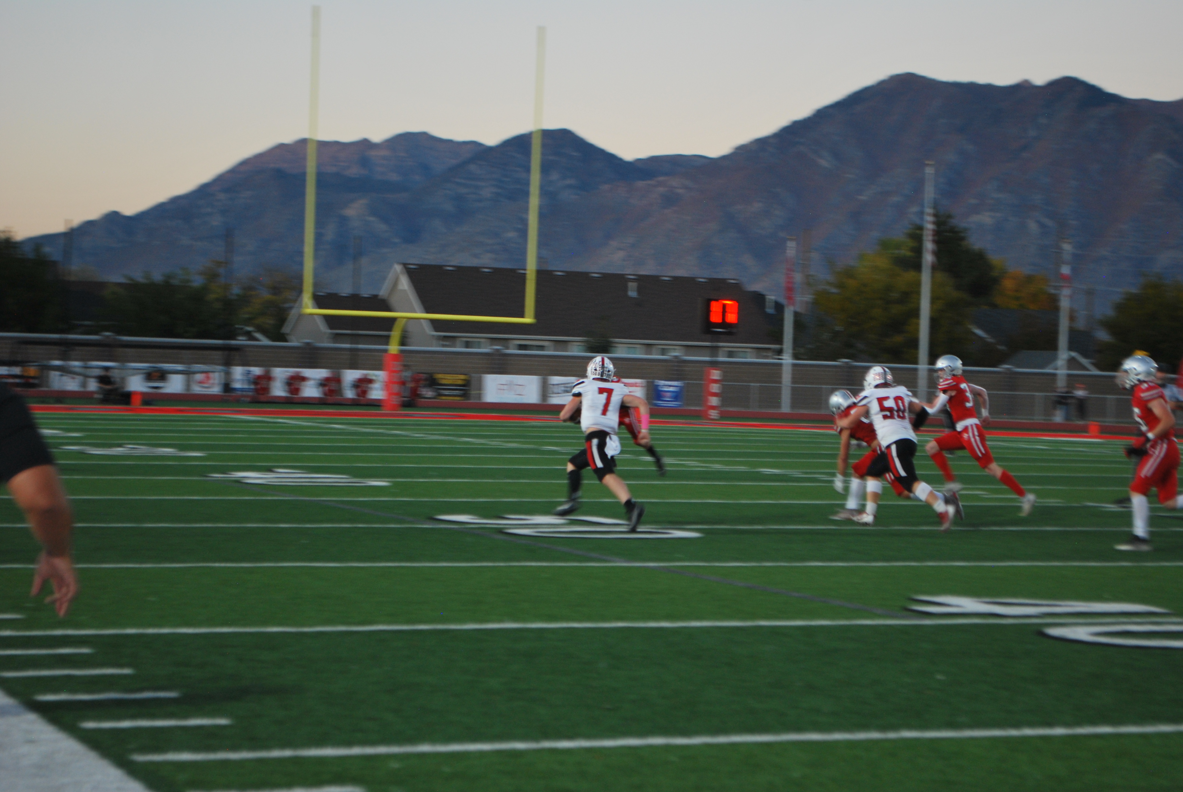 Explosive 3rd quarter gives Bear River 47-33 win over Spanish Fork in first round