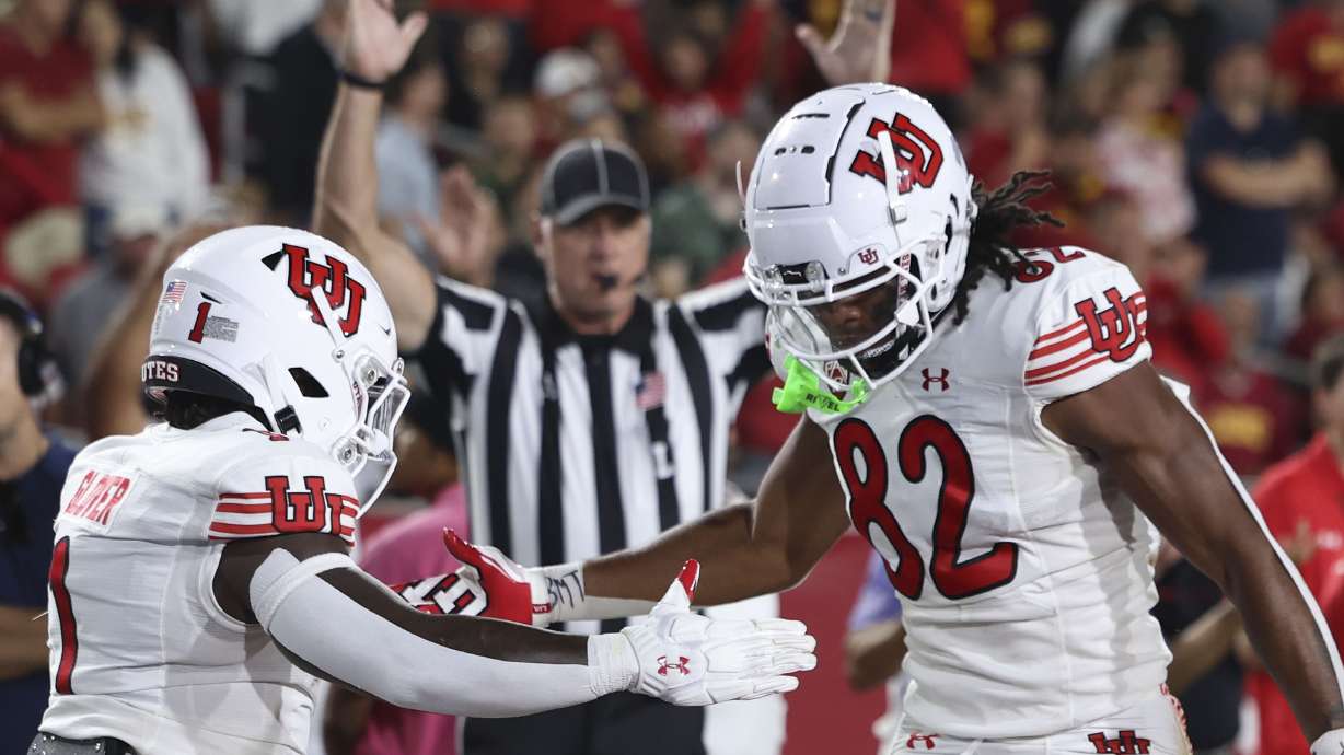 Utah Utes running back Jaylon Glover (1) celebrates Landen King’s touchdown against USC at the Los Angeles Memorial Coliseum on Saturday, Oct. 21, 2023.