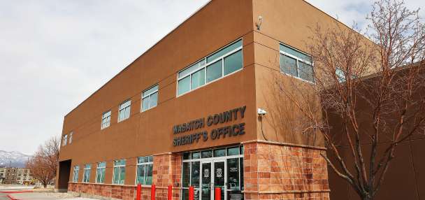 Family says gunman in Utah road rage killing should face murder charge