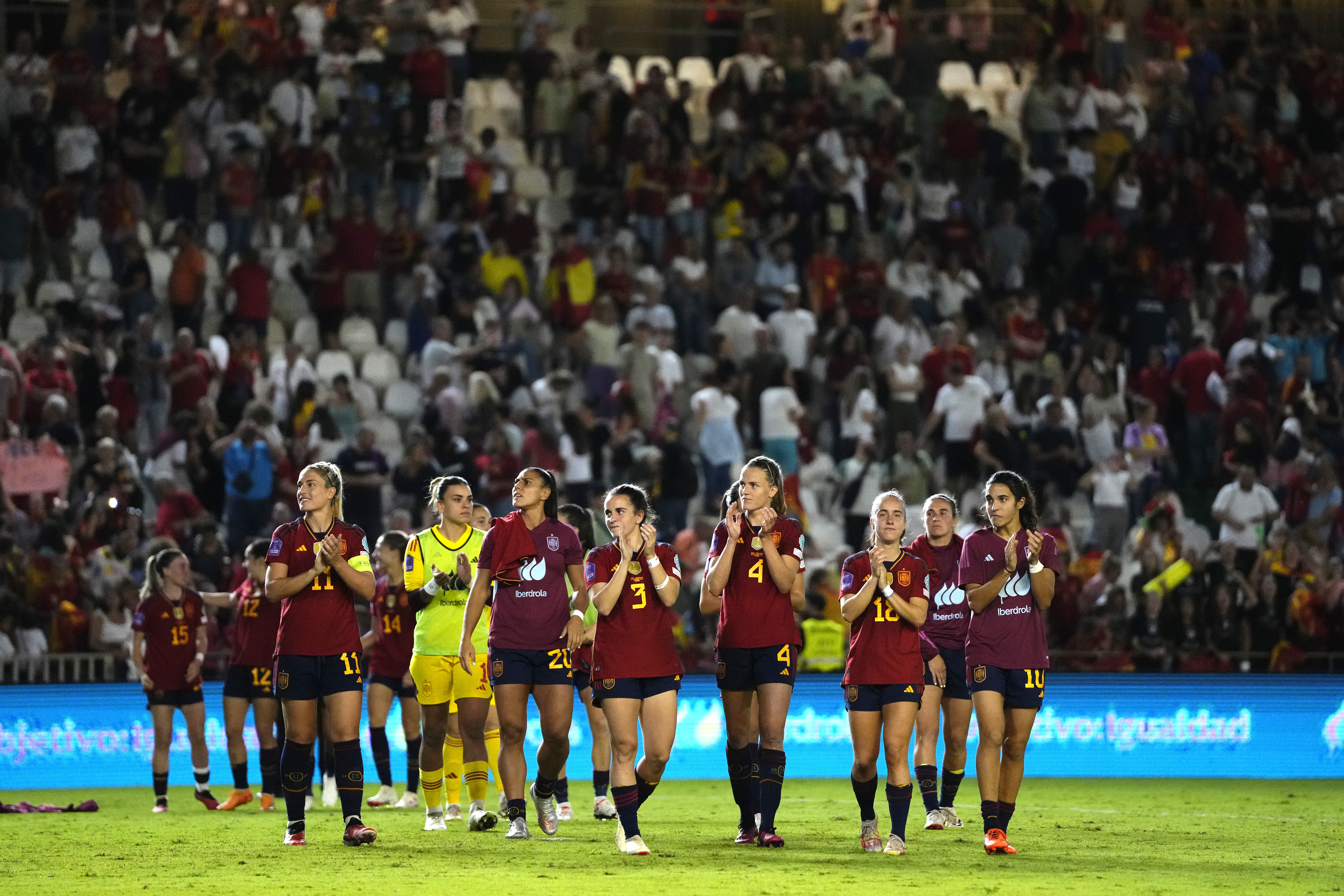 Spain's players celebrate their win against Switzerland after the end of the women's Nations League group D soccer match between Spain and Switzerland at the Nuevo Arcangel stadium in Cordoba, Spain, Tuesday, Sept. 26, 2023. Spain win Switzerland 5-0. 