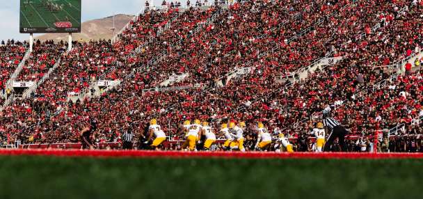 Canzano: Monday Mailbag deals with Pac-12 officiating, Ducks CFP hopes, Utah and more