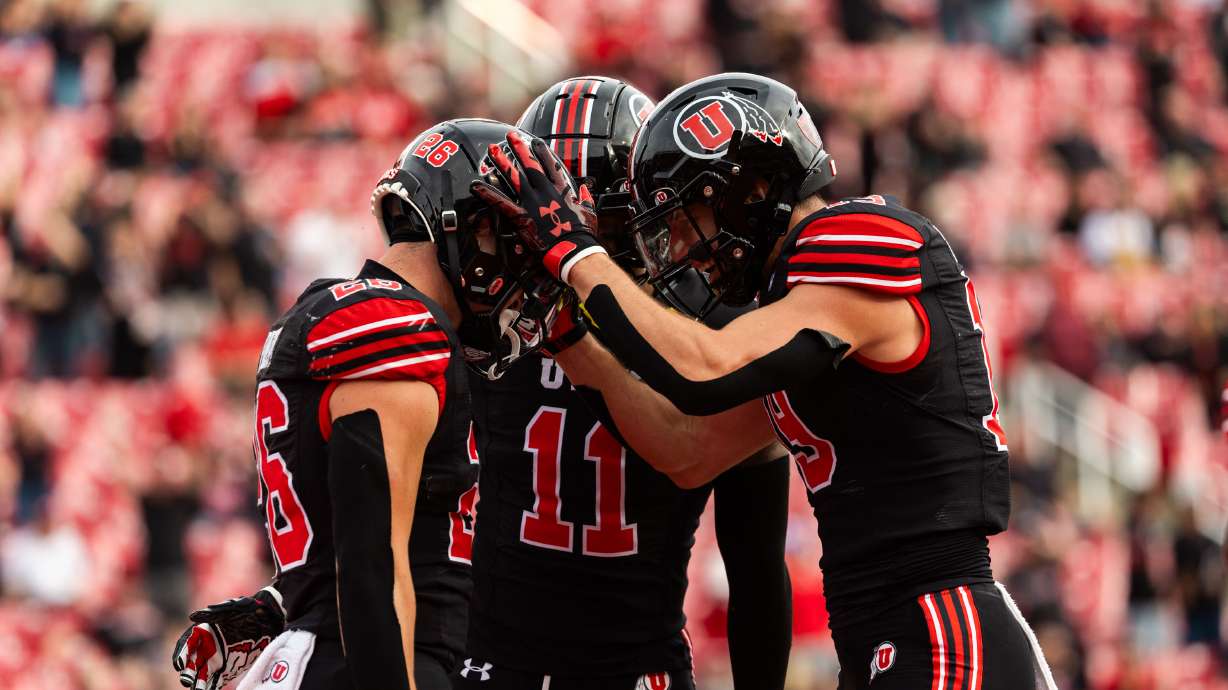 Utah Utes players celebrate Utah Utes running back Charlie Vincent’s touchdown during the game against the Arizona State Sun Devils at Rice-Eccles Stadium in Salt Lake City on Saturday, Nov. 4, 2023.