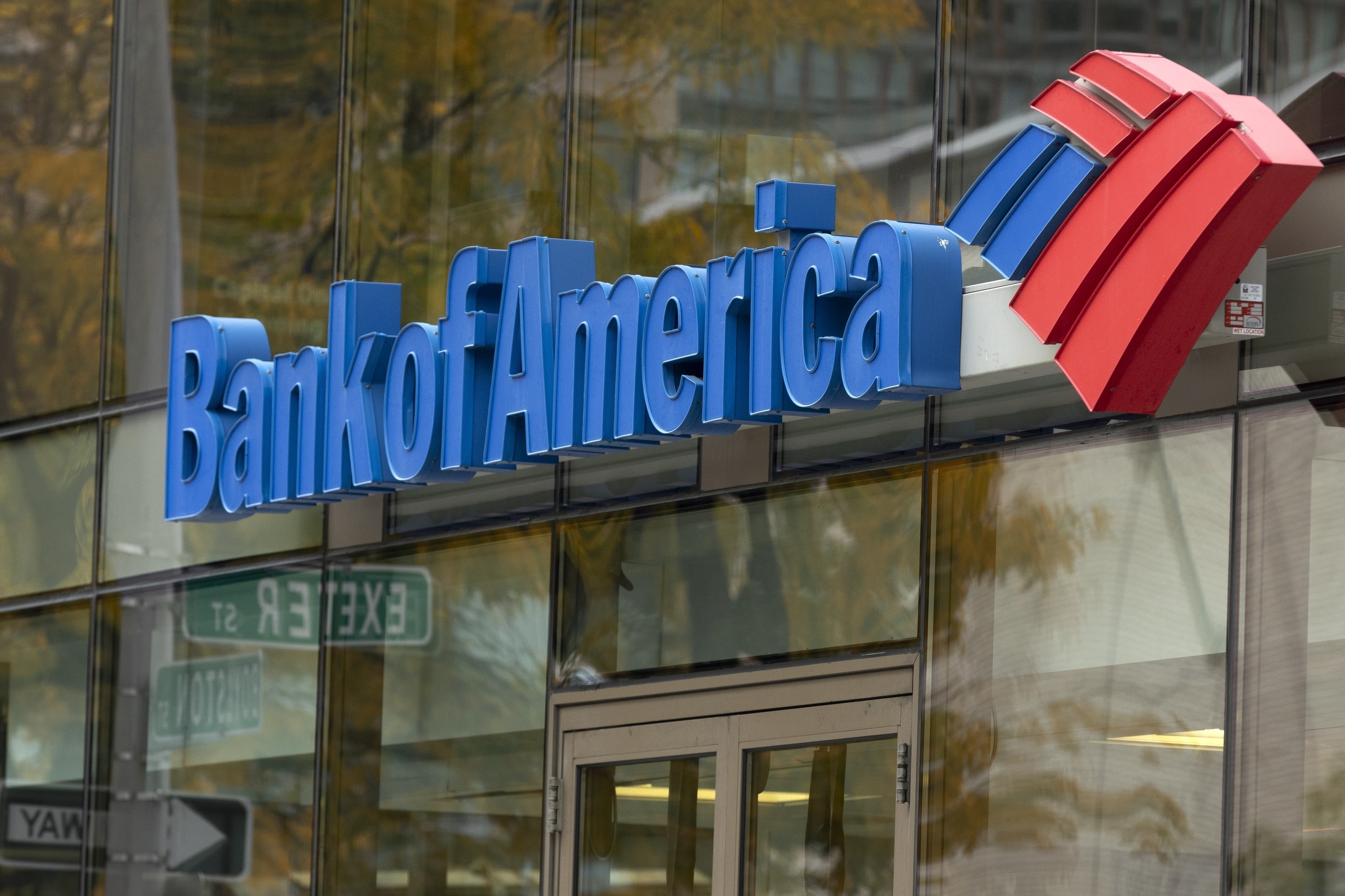 A glitch in the network that processes electronic transfers between nearly all U.S. bank accounts has led to delays since Nov. 2, in settling deposits, some of which remain stalled.