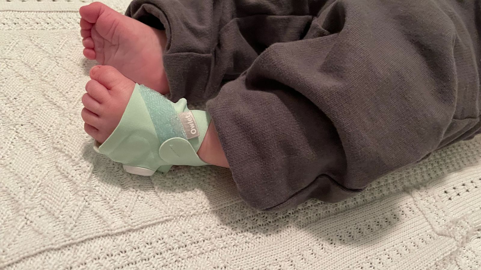 Off brand best sale owlet sock