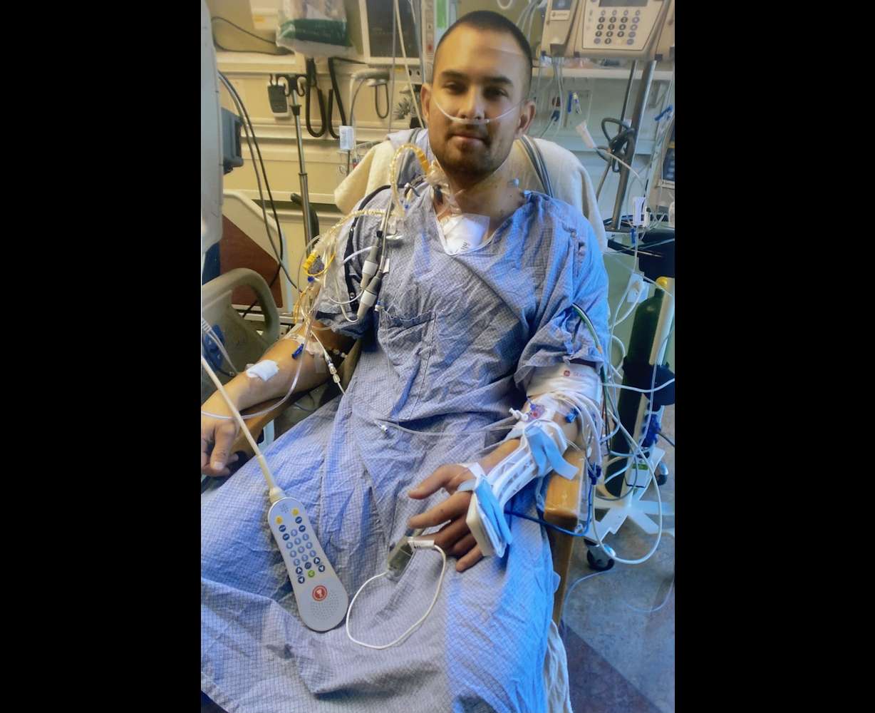 Ian Pizarro survived an aortic dissection in November 2014. As a way to show gratitude for his life, Pizarro provides Thanksgiving meals for families in need.