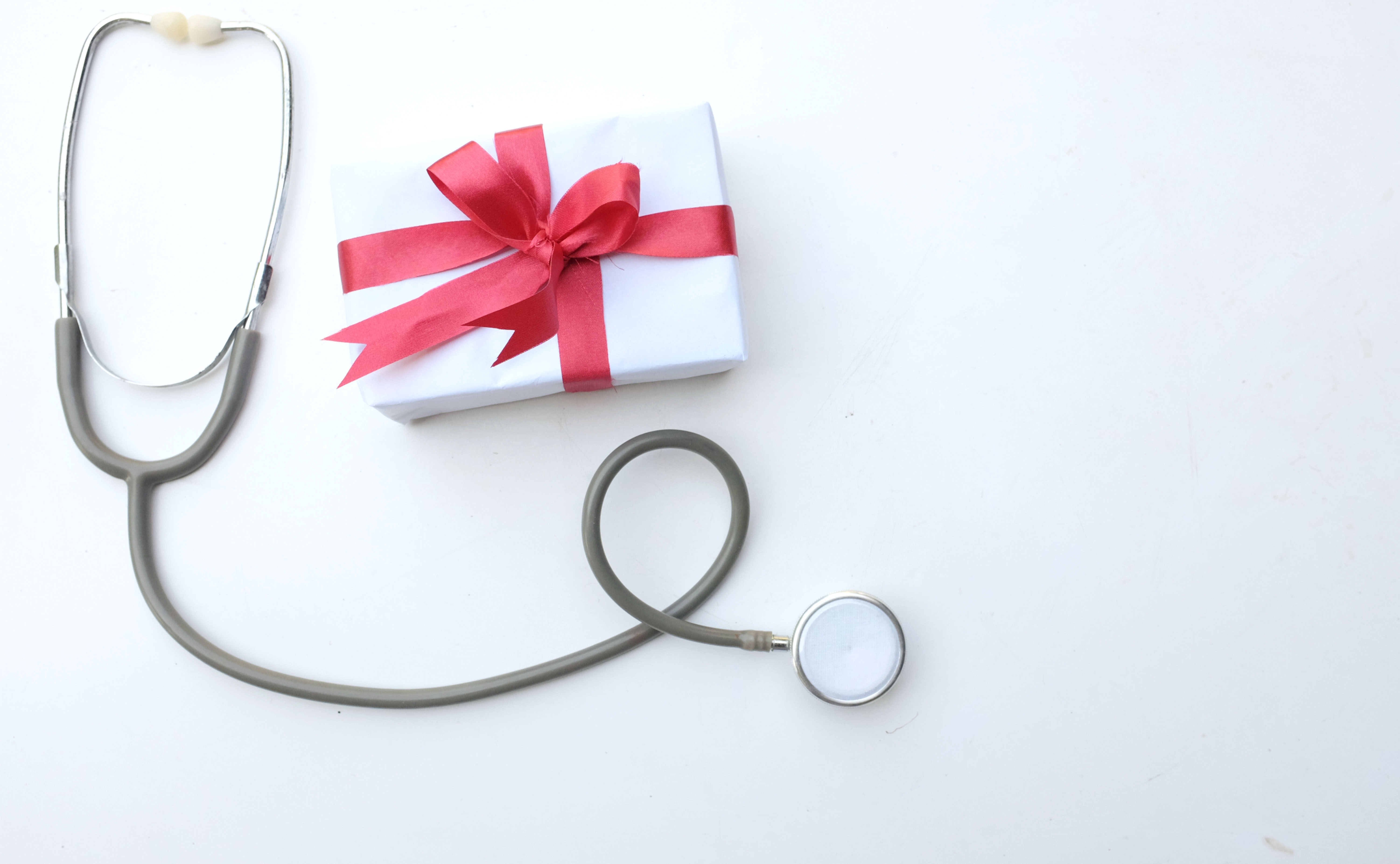 The ultimate holiday gift guide for your healthcare worker