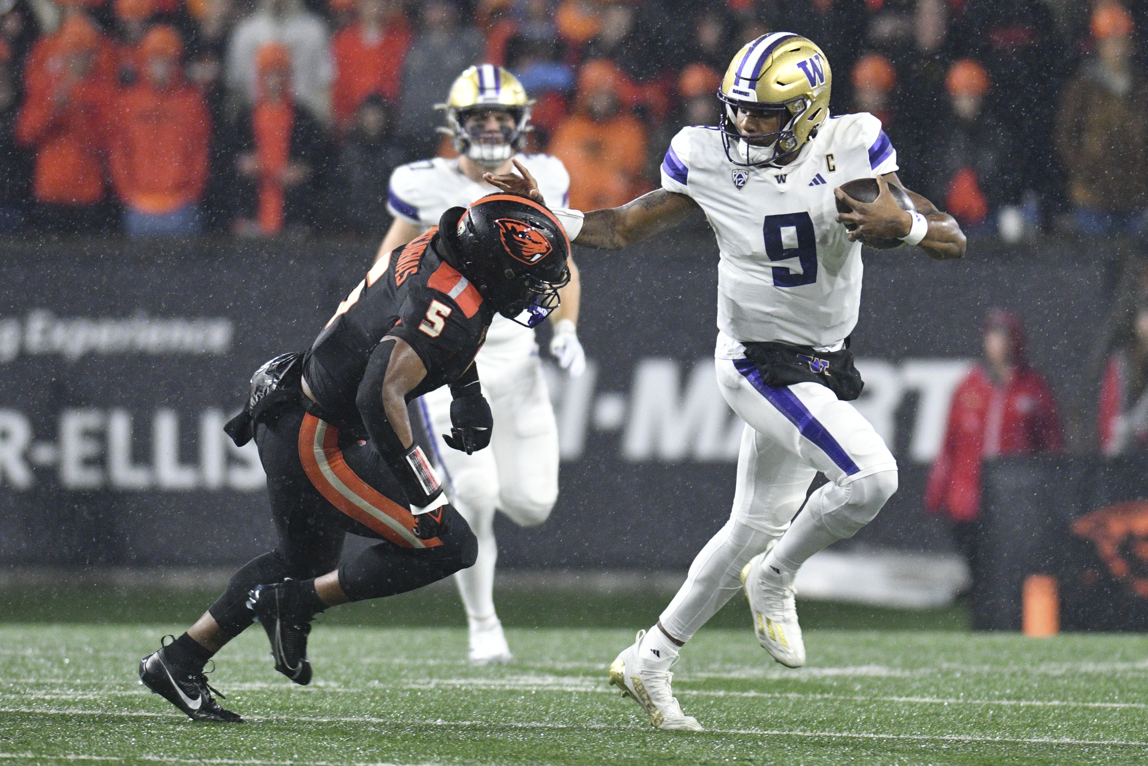 Josh Furlong's AP Top 25: Washington makes its move in crowded room of undefeated teams
