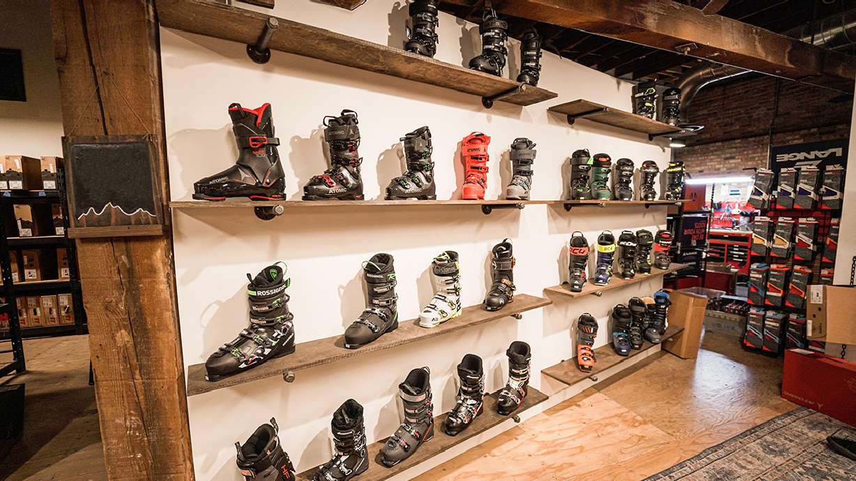 Ski boot shop discount
