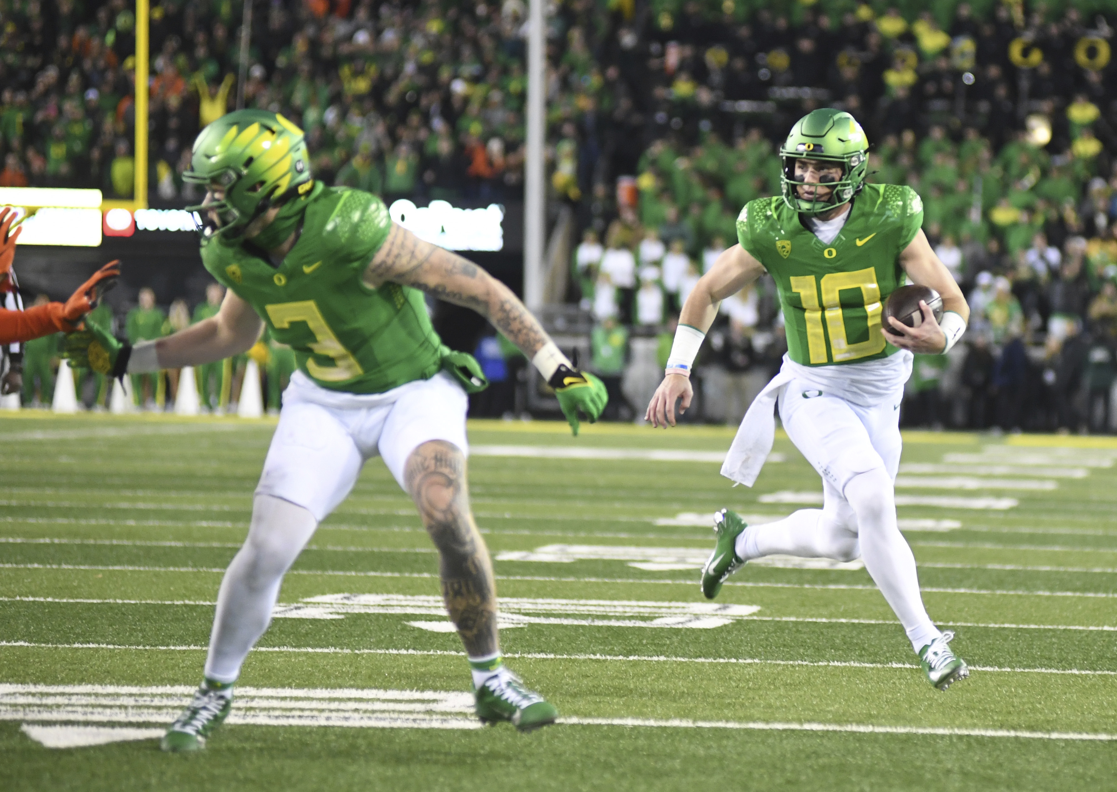 Oregon defeats Oregon State 31-7 for a spot in the Pac-12 title game as rivalry ends for now