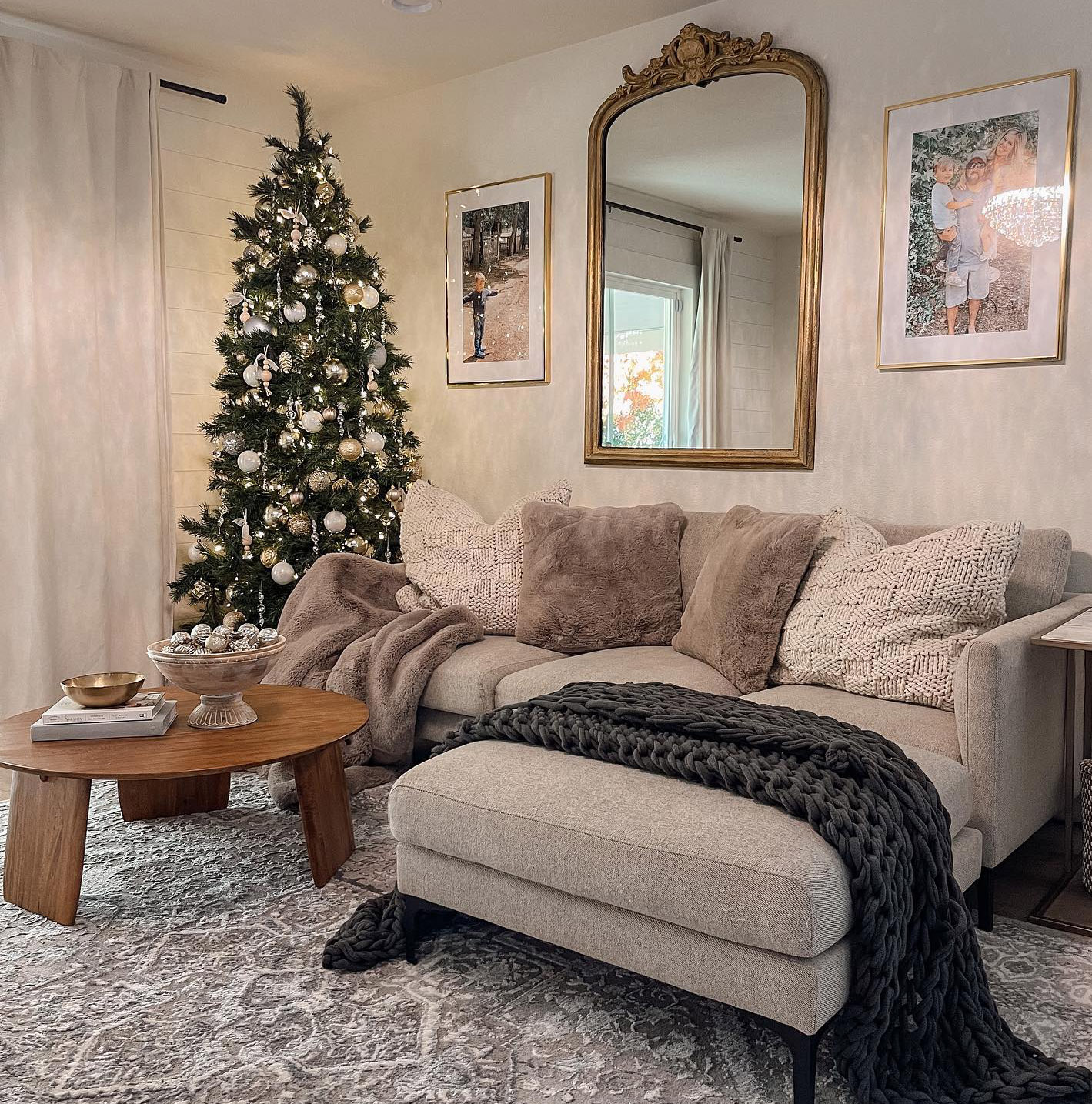 Living room must-haves for a festive and cozy home