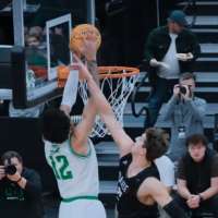 Final moments lean in favor of Utah Valley men's basketball with 78-72 win over Seattle