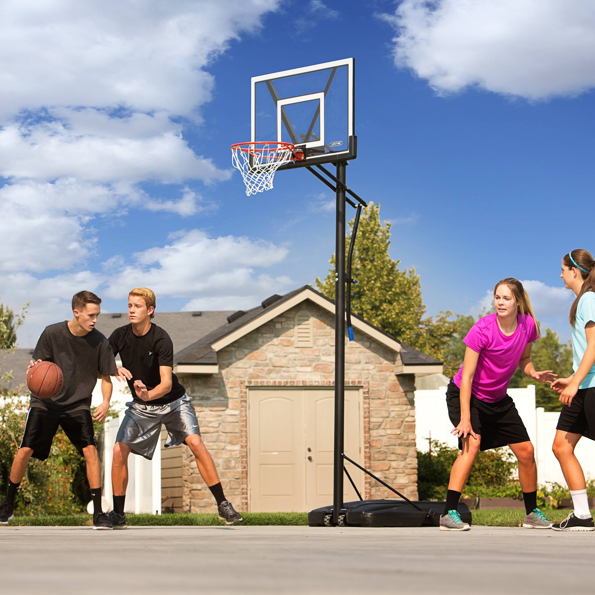 Why a basketball hoop is a great gift for your teens and kids