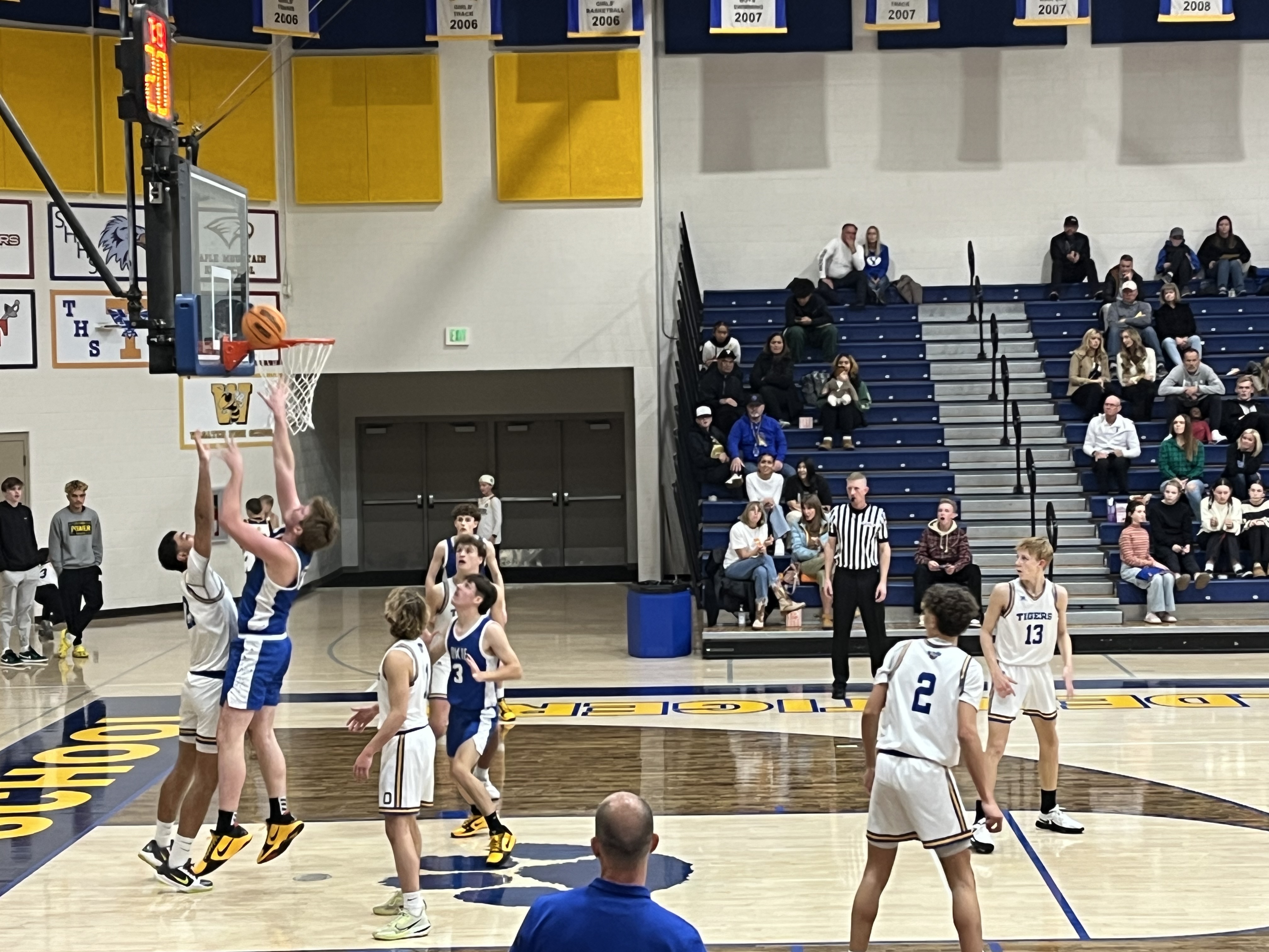 Orem boys basketball surpasses Dixie in an epic 55-53 win