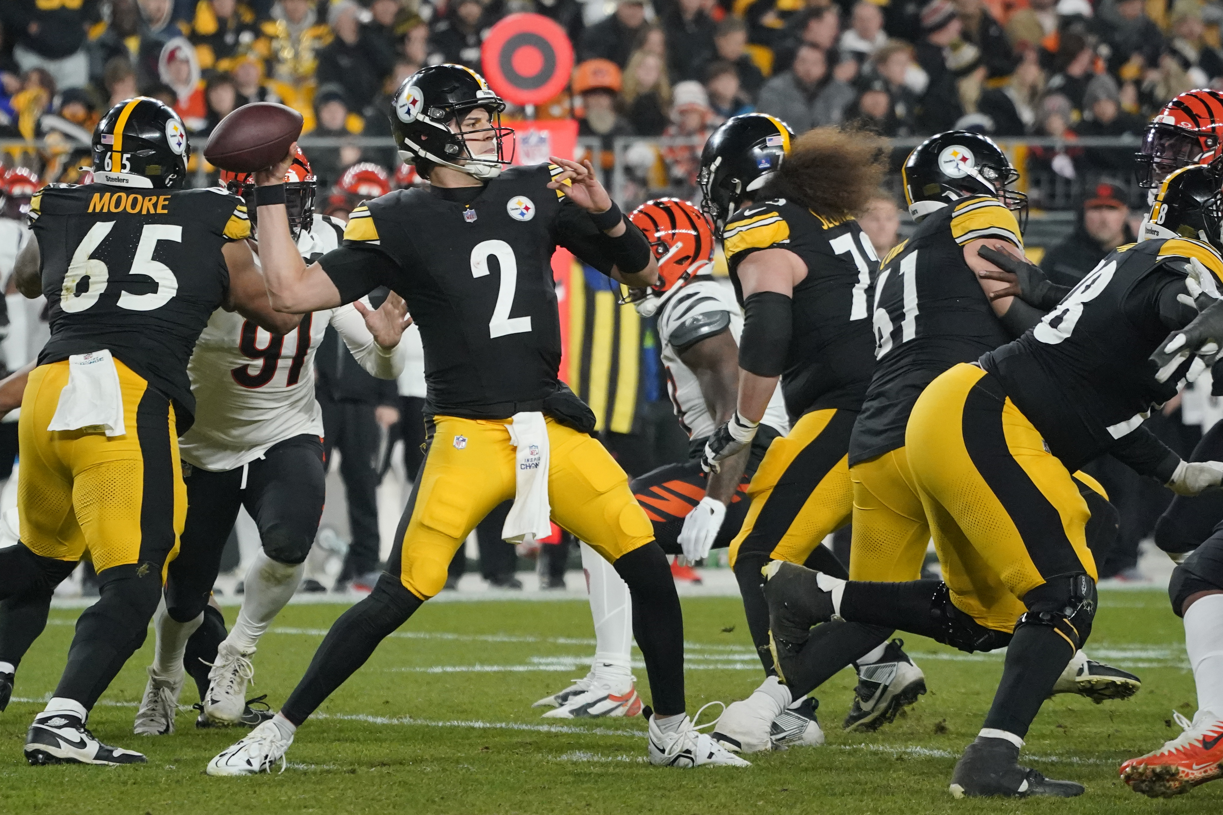 Pittsburgh Steelers quarterback Mason Rudolph (2) passes during the second half of an NFL football game against the Cincinnati Bengals, Saturday, Dec. 23, 2023, in Pittsburgh.