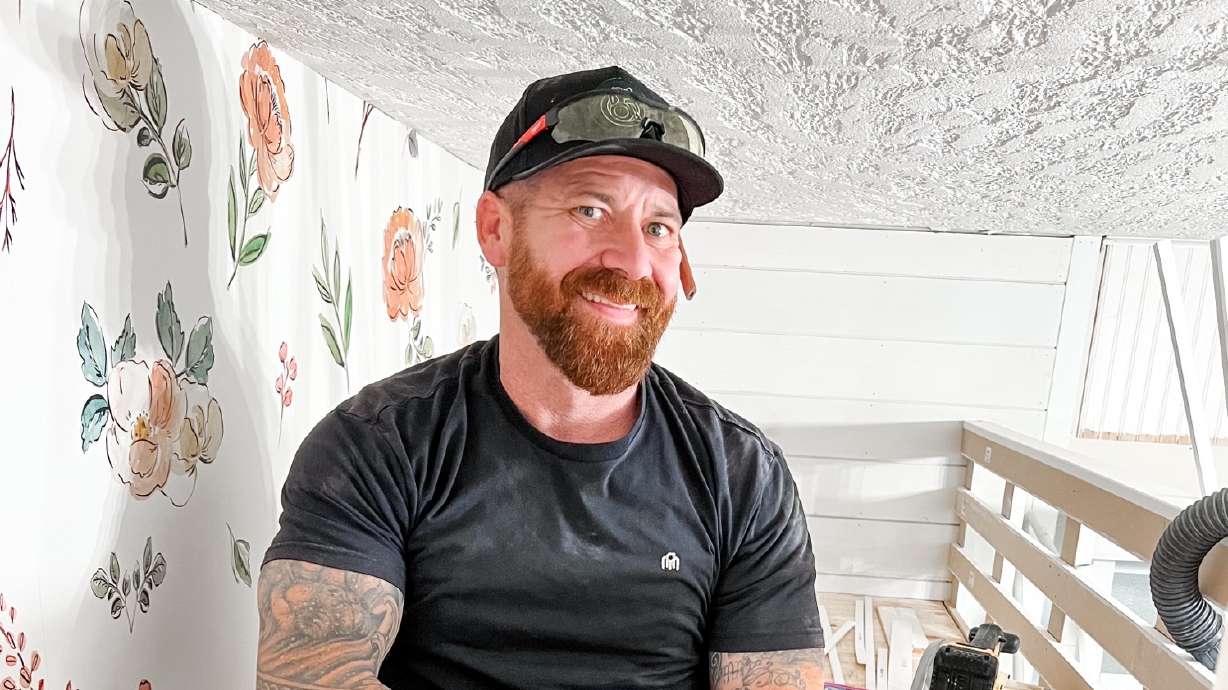 Dan Kotter, who is paralyzed from the waist down, recently built a bedroom for his two youngest daughters.