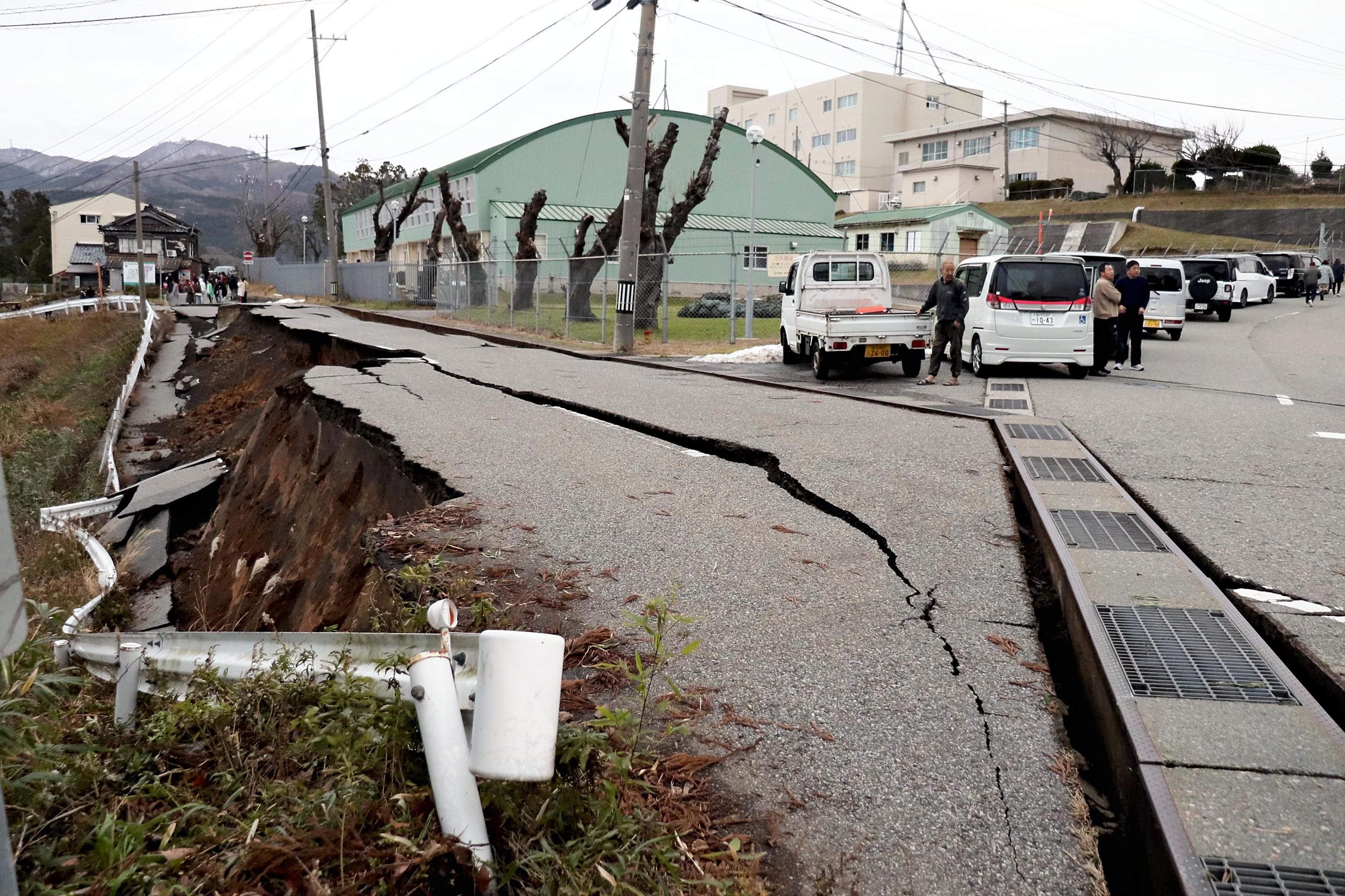 Massive earthquake hits western Japan, triggering tsunami warnings - Vimarsana News