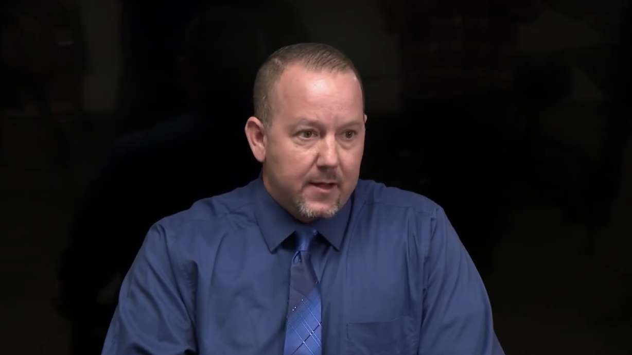 Riverdale Police Chief Casey Warren on Tuesday described how cyber kidnappers conned a 17-year-old foreign exchange student in Utah and his family in China.