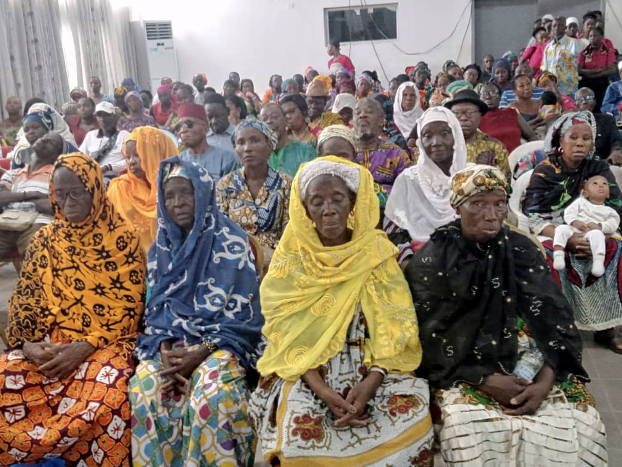 Thousands in the Ivory Coast received food donations from the Light the World initiative.