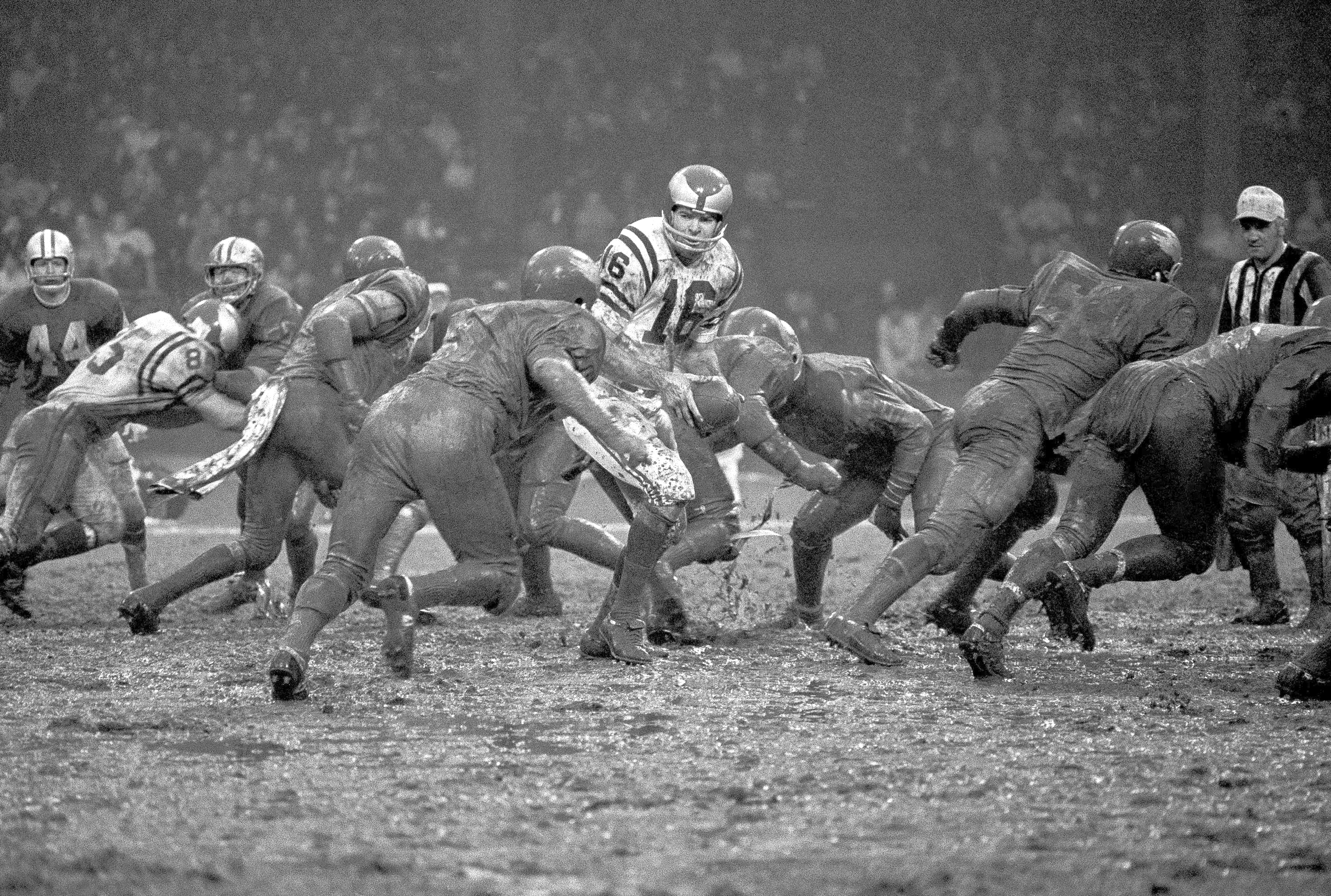 FILE - Philadelphia Eagles quarterback Norm Snead (16) plays against the Detroit Lions in Detroit on Thanksgiving Day, Nov. 28, 1968. Philadelphia won the game 12-0. Norm Snead, an NFL quarterback for 16 seasons in the 1960s and '70s who was a four-time Pro Bowl selection, has died. He was 84. A spokesperson for Wake Forest football, for whom Snead played collegiately before turning pro, told The Associated Press on Monday that the school learned from Snead's family that he died Sunday, Jan. 14, 2024.