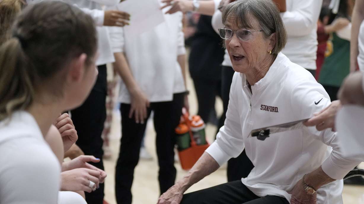 Stanford head coach Tara VanDerveer talks with her players during a time out against Oregon in the first half of an NCAA college basketball game Friday, Jan. 19, 2024, in Stanford, Calif.