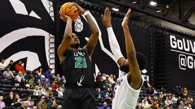 Wolverines doomed by cold-shooting 2nd half in loss to Tarleton State