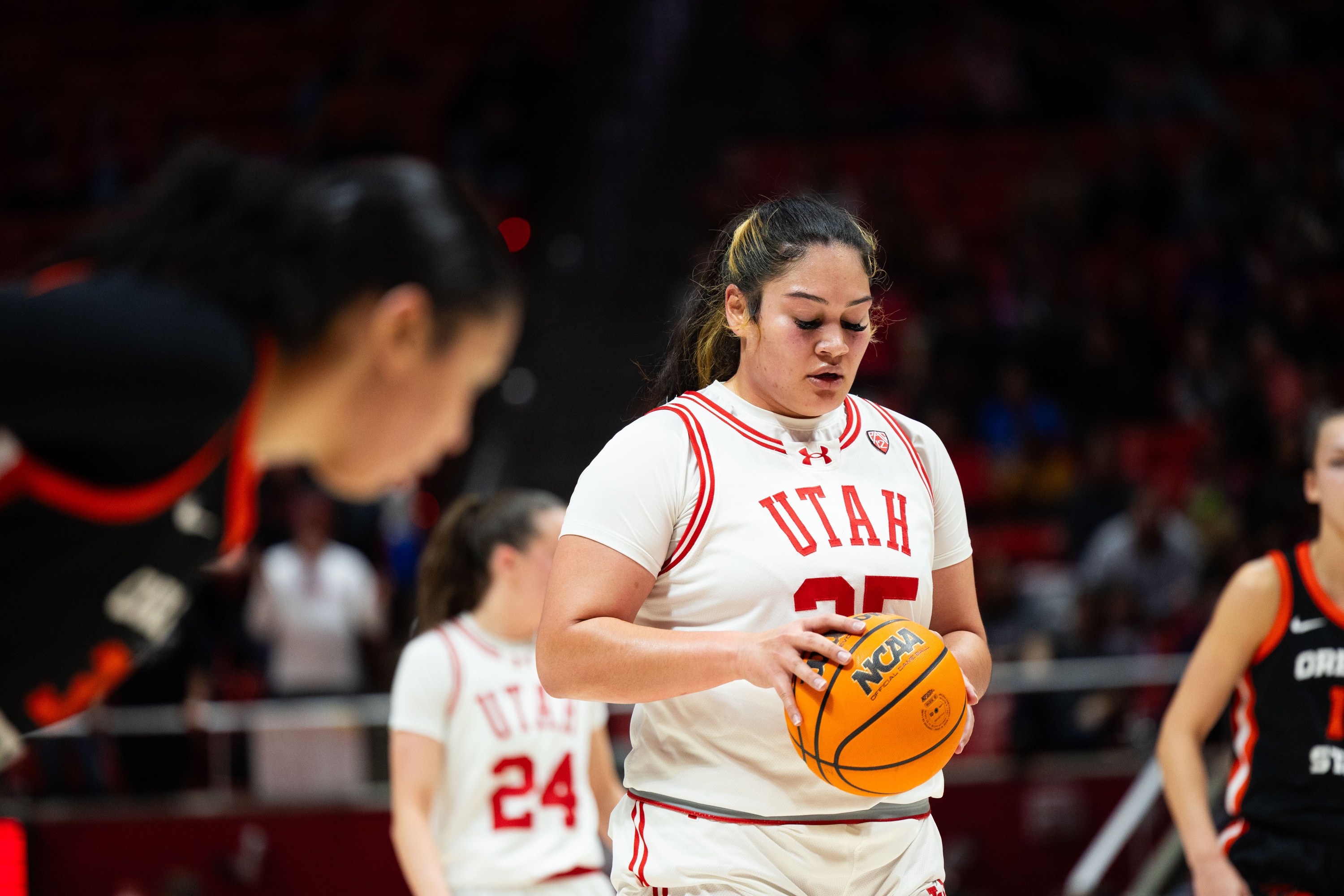 Utah Utes forward Alissa Pili (35) takes a deep breath before shooting a free throw in the fourth quarter of the women’s college basketball game between the Utah Utes and the Oregon State Beavers at the Jon M. Huntsman Center in Salt Lake City on Friday, Feb. 9, 2024. Oregon won the game 58-44.