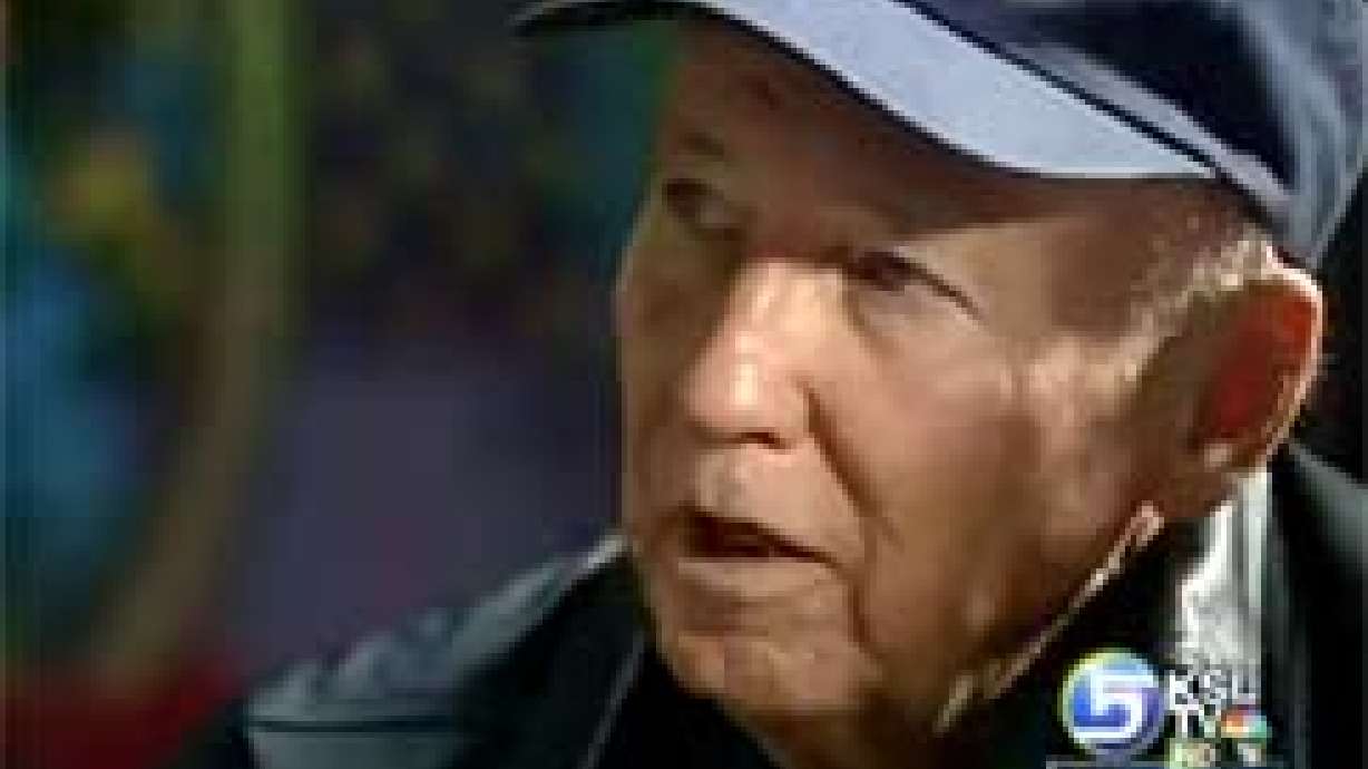 Victims' Families Meet Man Who Helped Capture Convicts