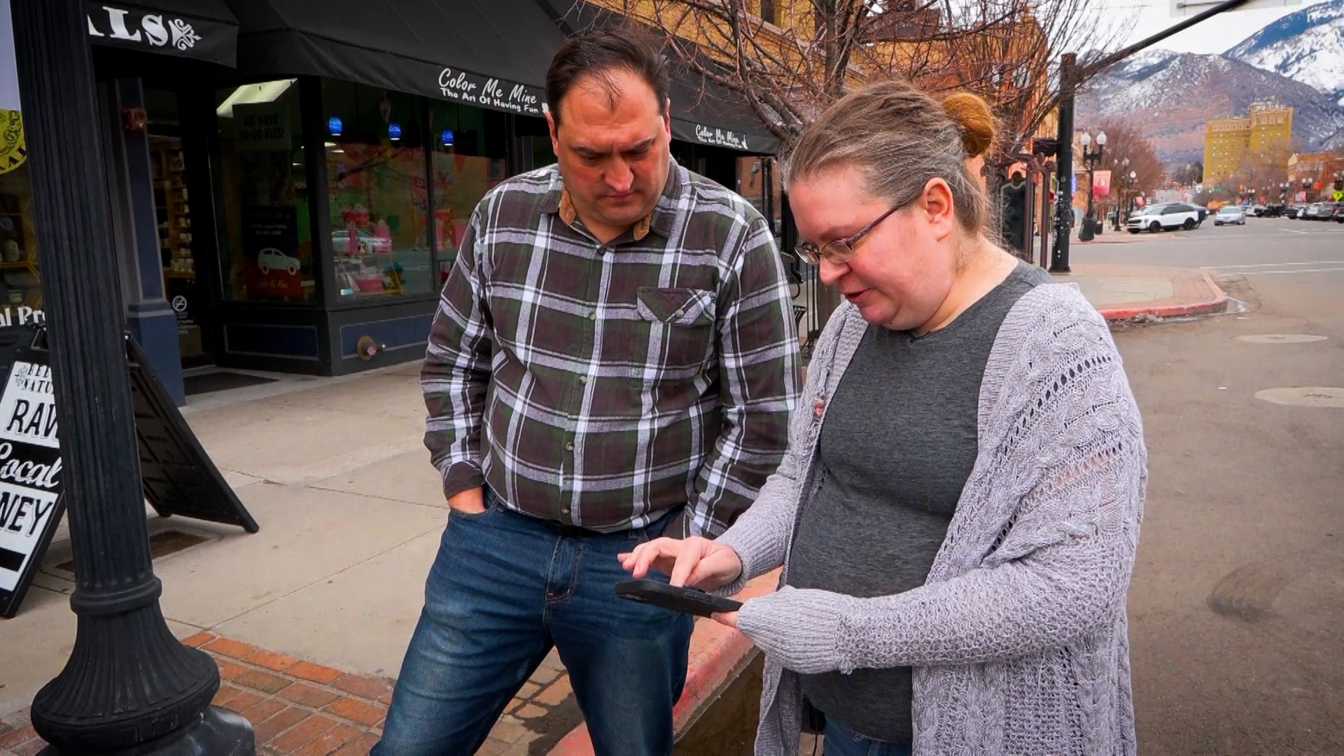 DoorDash driver Heather Myers tells KSL’s Matt Gephardt that she’s turned down deliveries if there hasn’t been a pre-tip added.