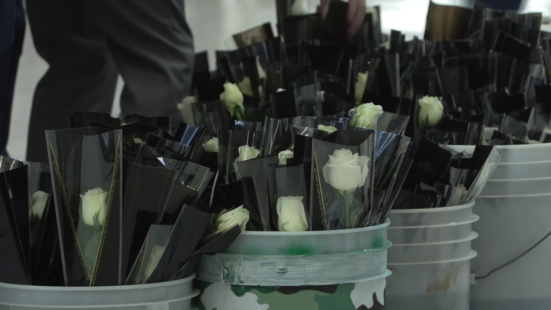 Herriman High students making Valentine's Day special for others