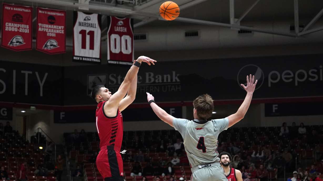 Seattle U's Christofilis shoots a 3.