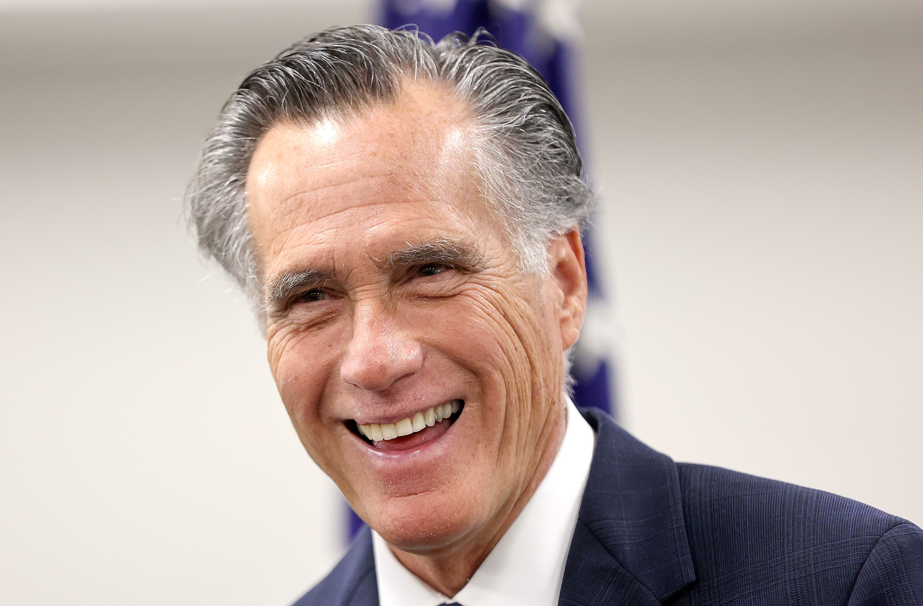 Sen. Mitt Romney's shares his 'pick' for a candidate to run against ...