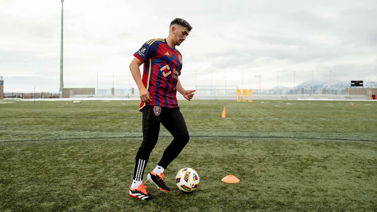 RSL midfielder Pablo Ruiz practices in Herriman ahead of the 2024 MLS season.