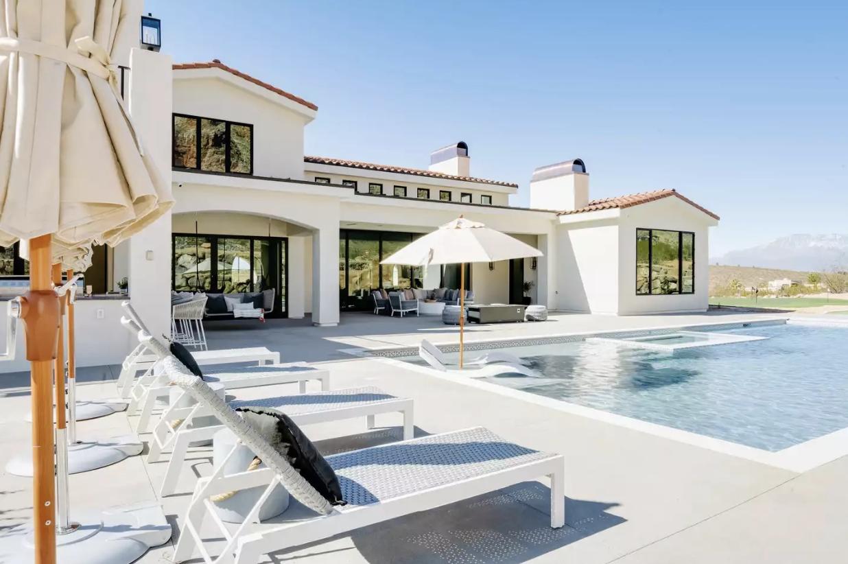 Co-owned vacation homes: 3 reasons they are popular — and how you can tour one