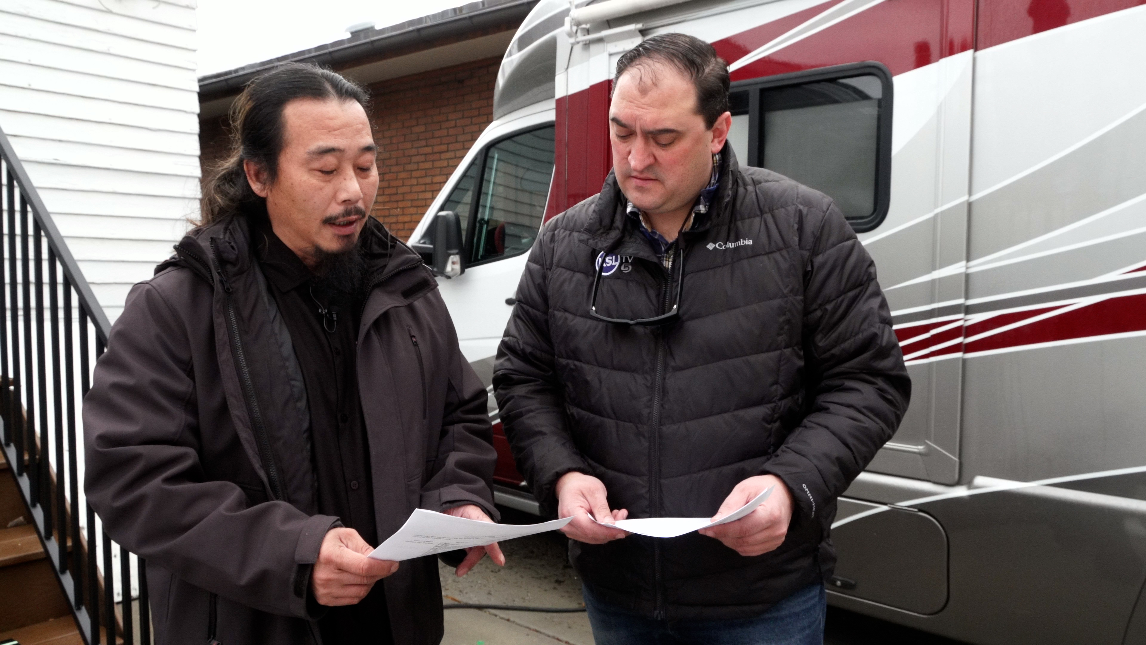 Homeowner Mark Shea shows KSL’s Matt Gephardt where his deck had to be reworked for safety issues.