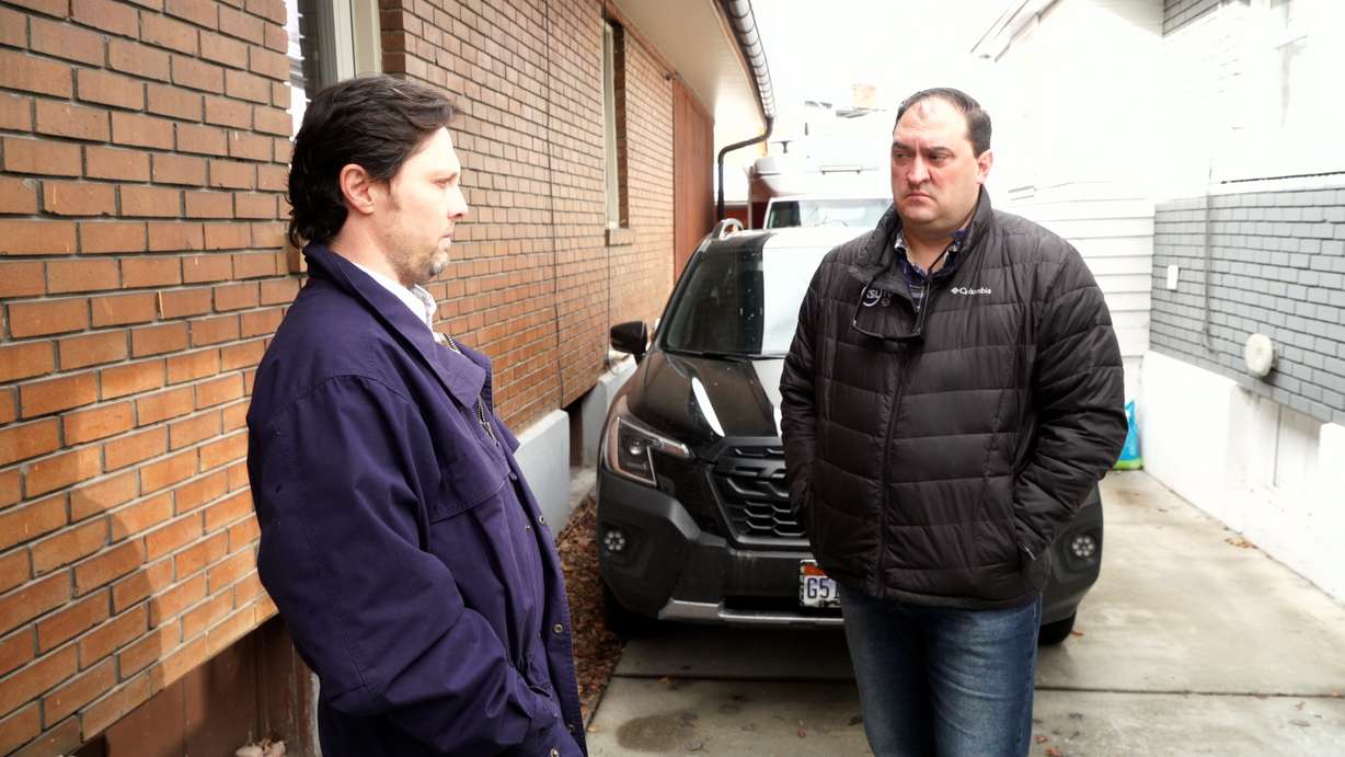 Homeowner Kris Phillips tells KSL’s Matt Gephardt he paid Jays Decking over $11,000 for a deck project that was never started.