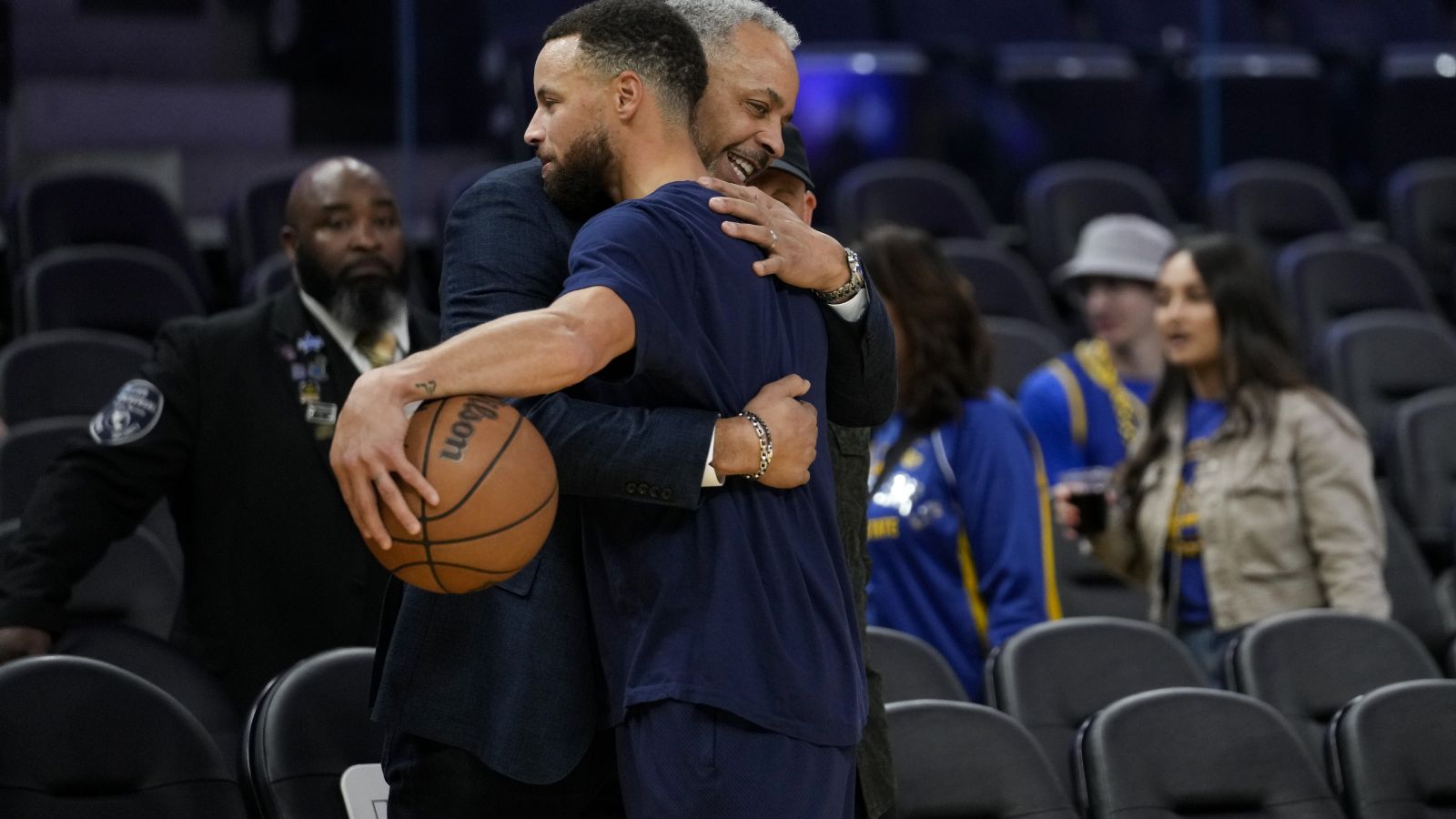 Dell Curry cherishes chance to call both sons' game as Stephen and Seth face off in Hornets-Warriors | KSL.com