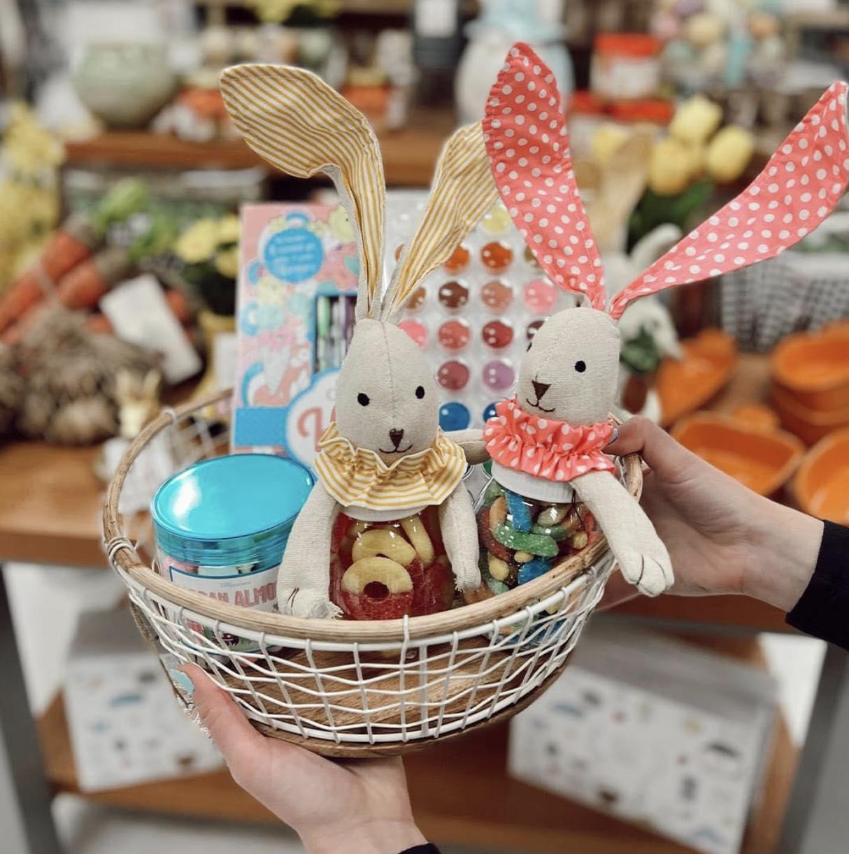 Enjoy an Easter eggstravaganza, spring break and more at  Mountain View Village