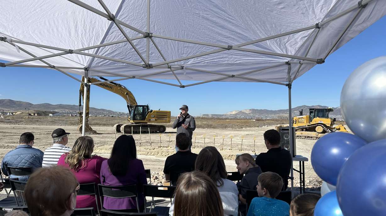 Saratoga Springs Mayor Jim Miller speaks at a groundbreaking ceremony for a new city hall and library building on Monday.