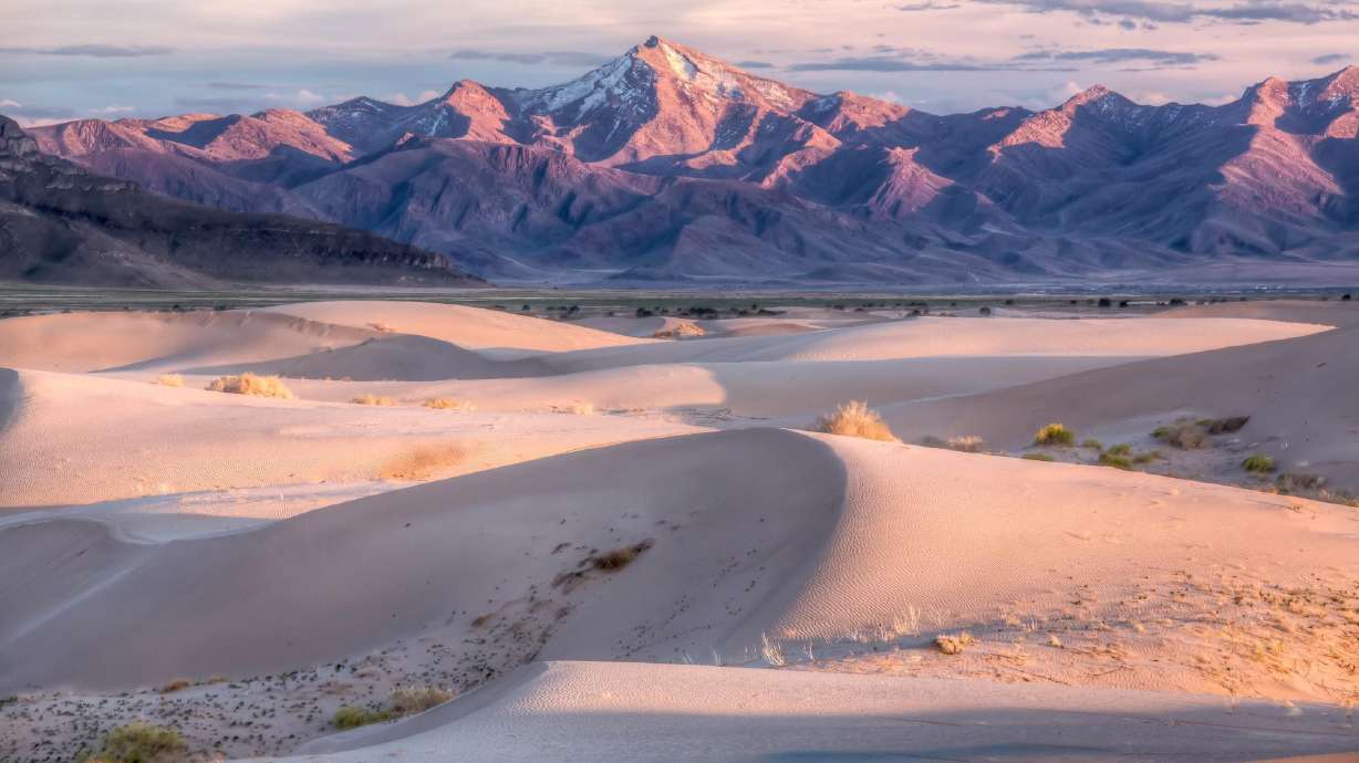 Utah's Little Sahara expecting twice as many visitors Easter weekend than last year | KSL.com