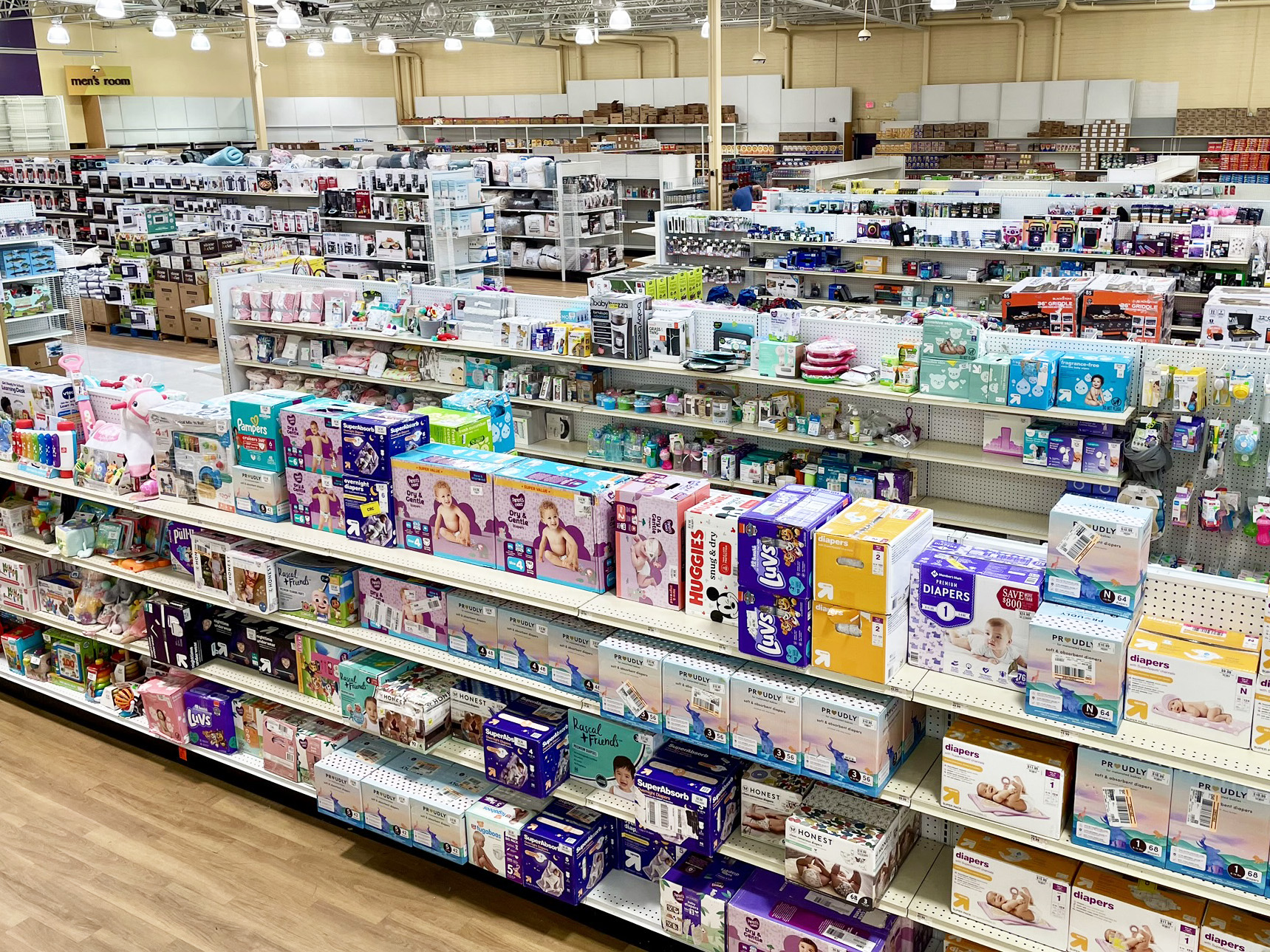 Big Deal Outlet opens new store in Midvale at Fort Union — what that means for bargain shoppers